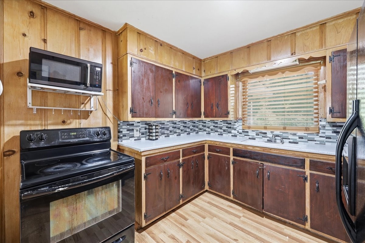 3495 Redwood Drive Property Photo 10