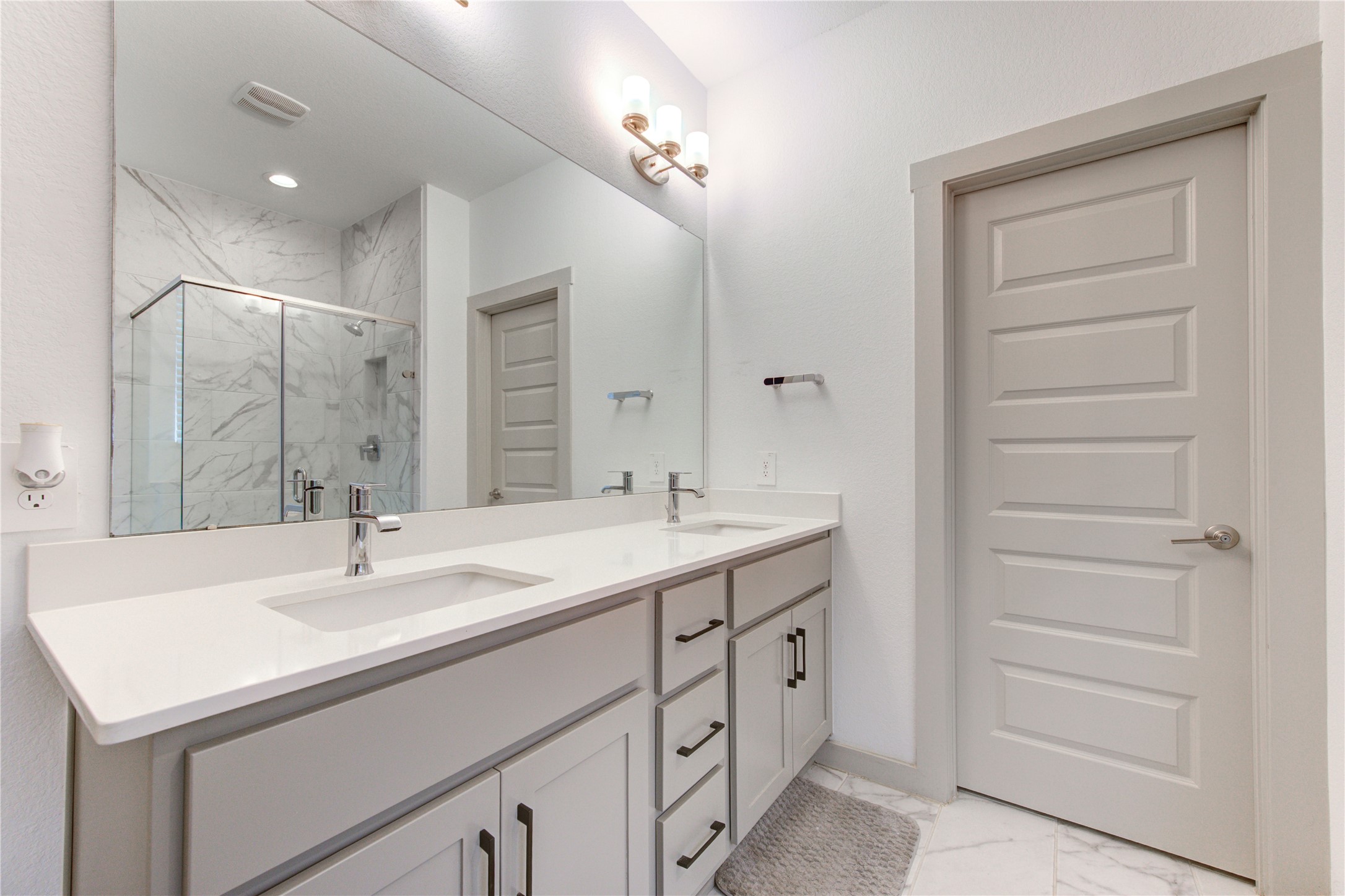3306 Black Gore Creek Drive Property Photo 23