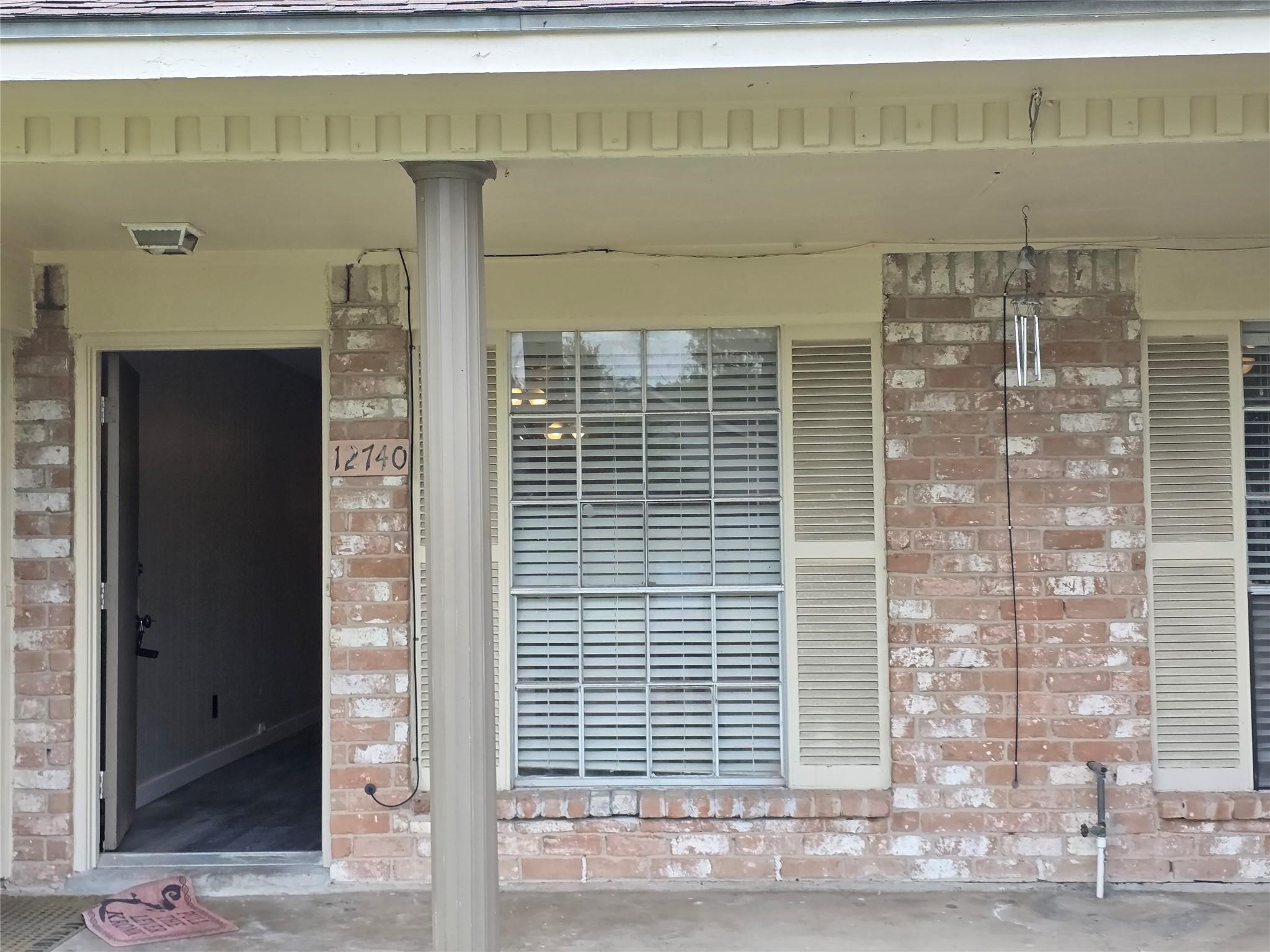 12740 Shannon Hills Drive Property Photo 3