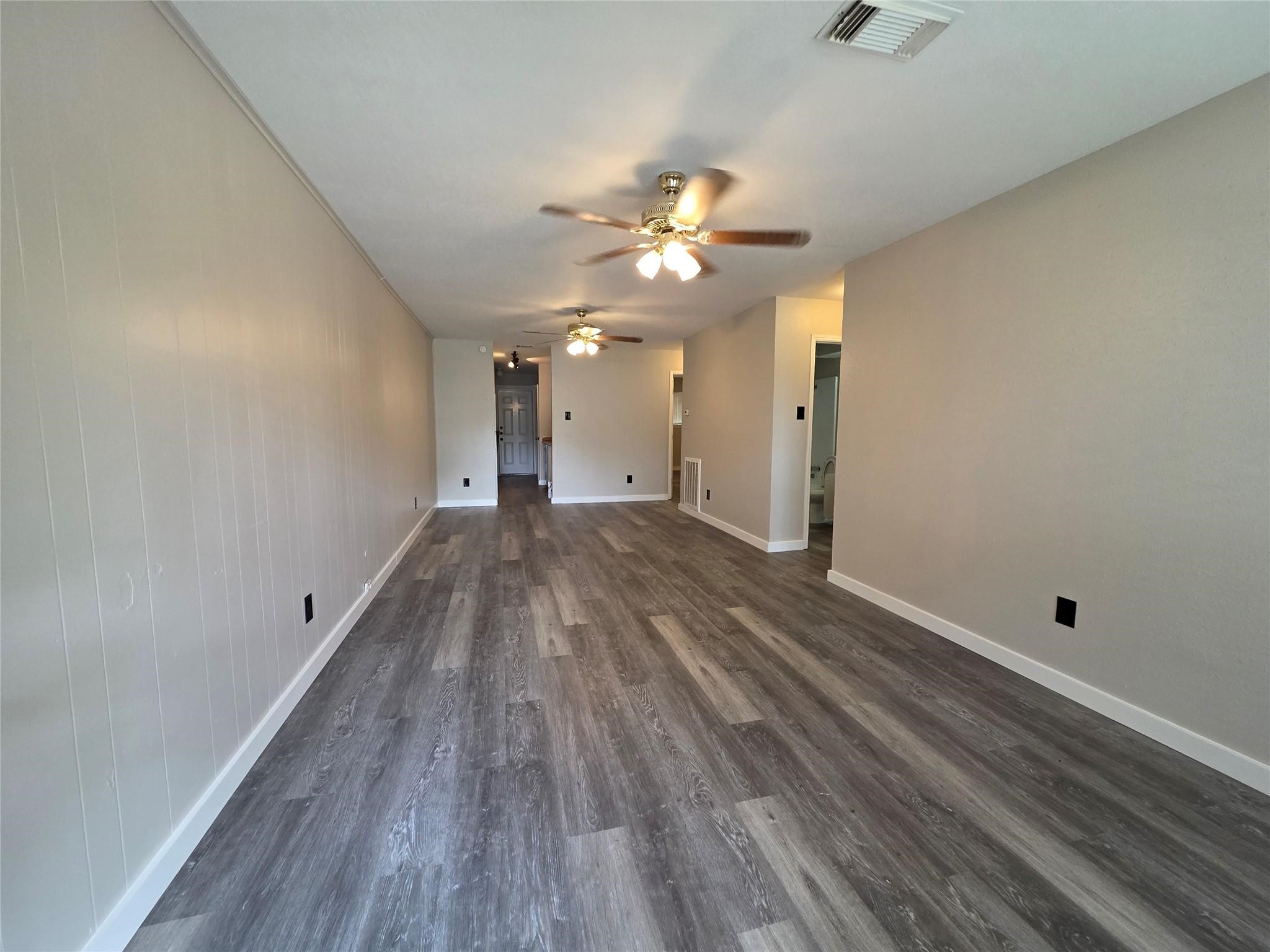 12740 Shannon Hills Drive Property Photo 4