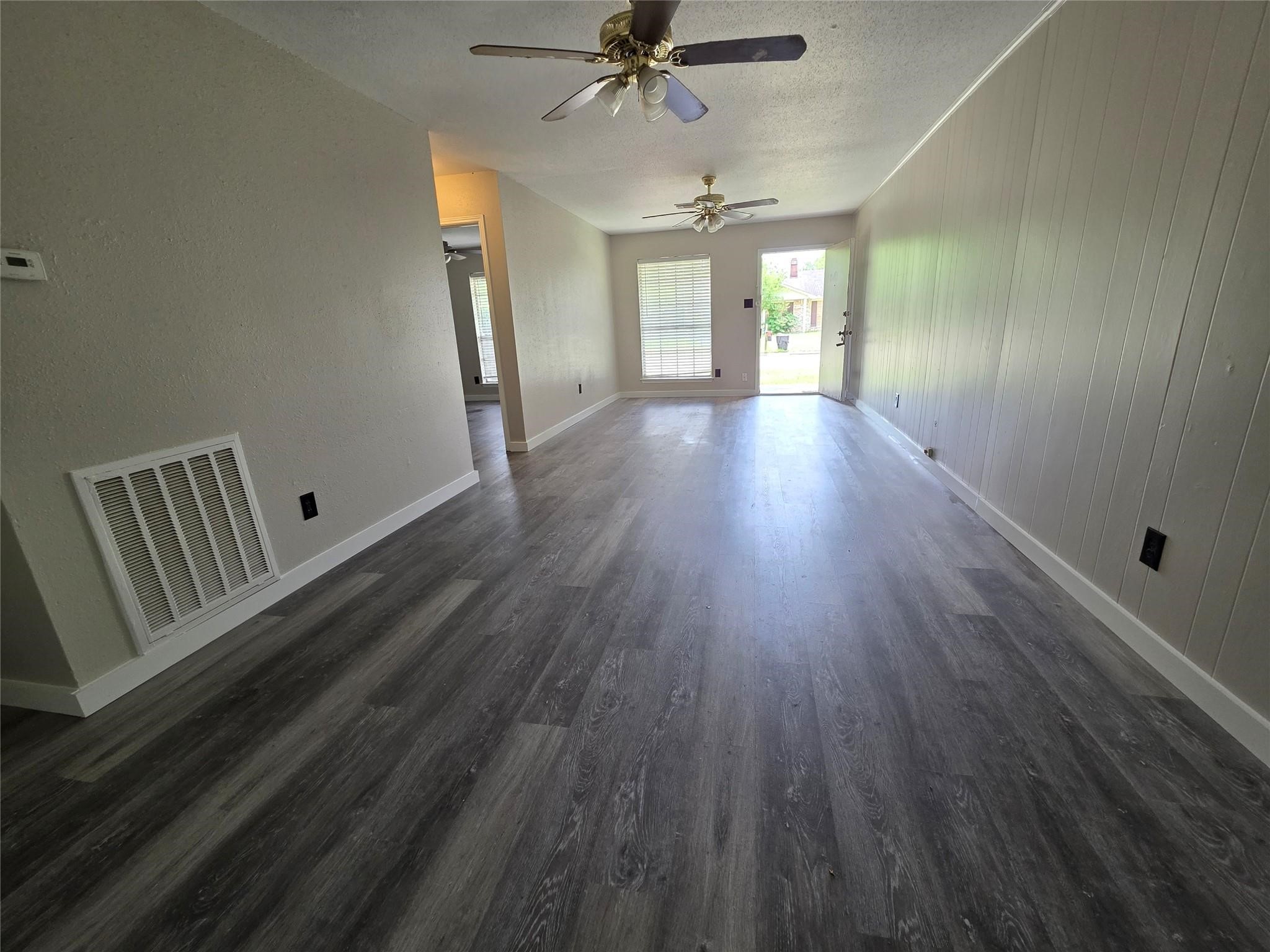 12740 Shannon Hills Drive Property Photo 5