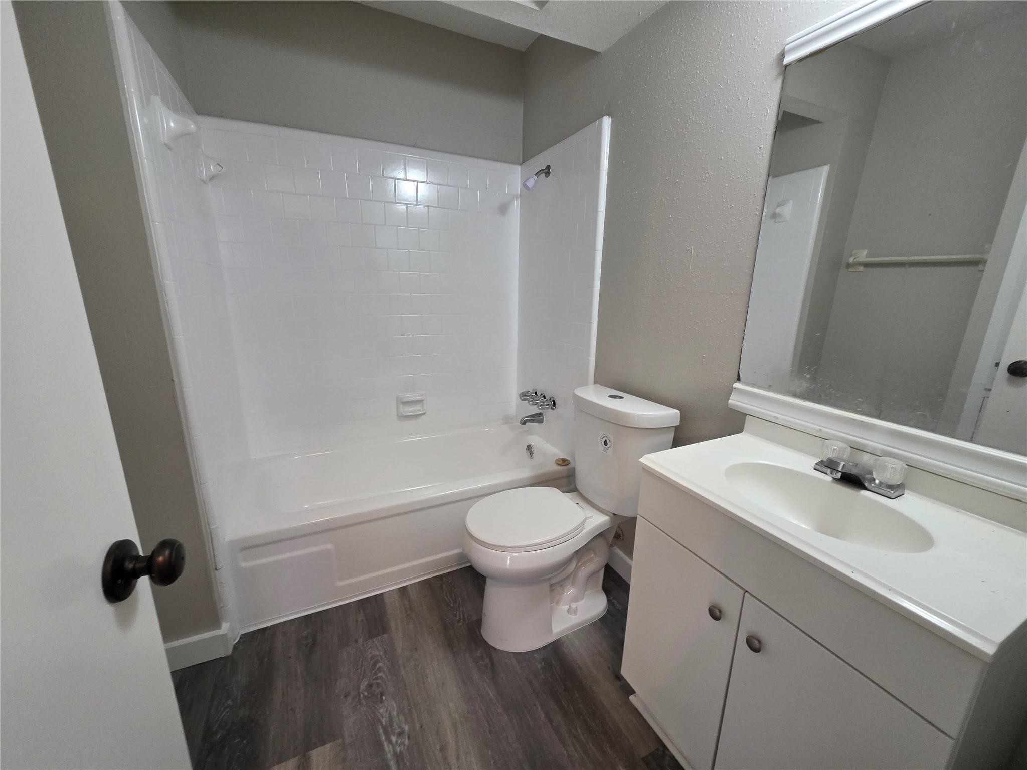 12740 Shannon Hills Drive Property Photo 10