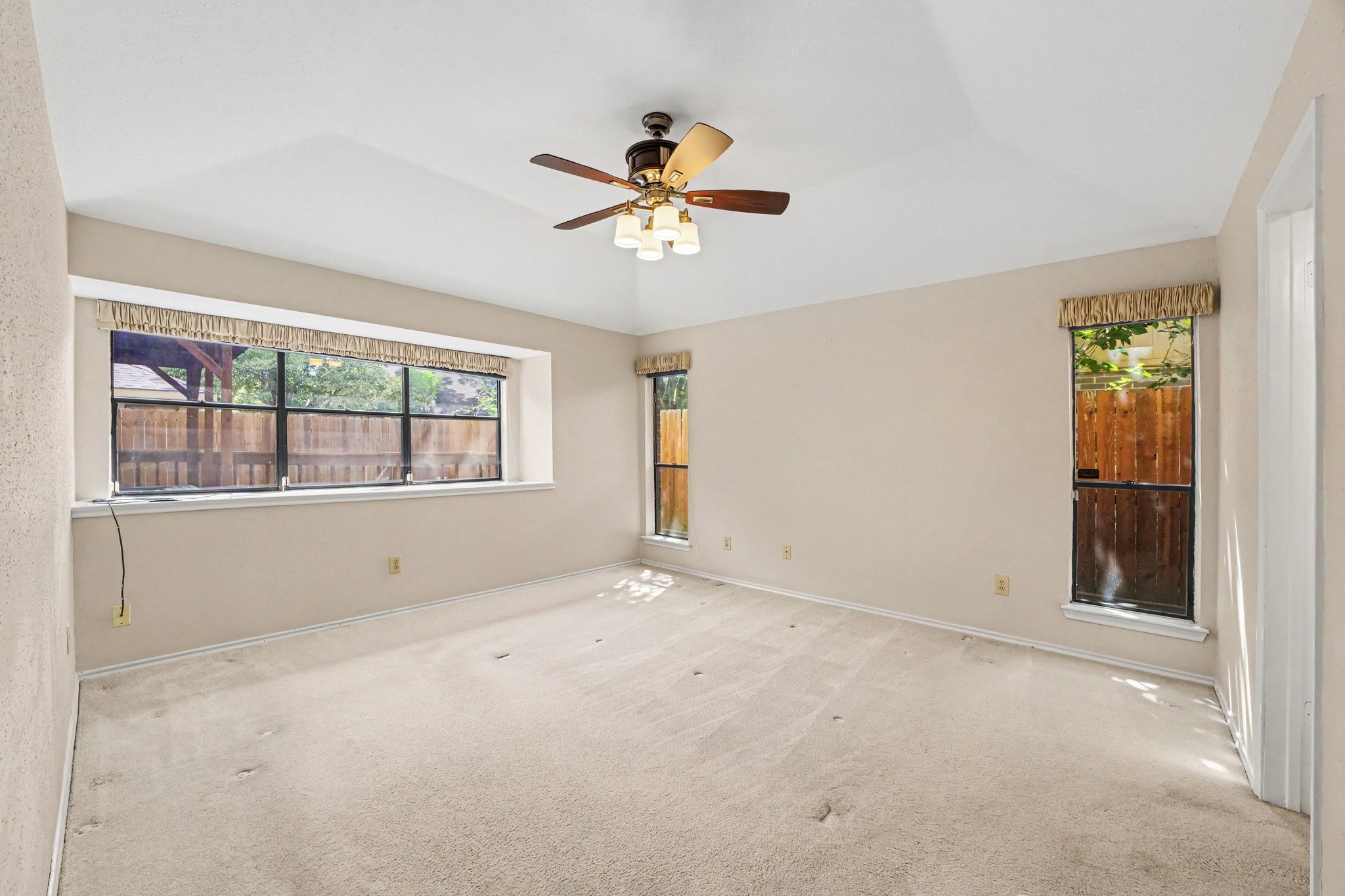 10038 Wayward Wind Lane Property Photo 24
