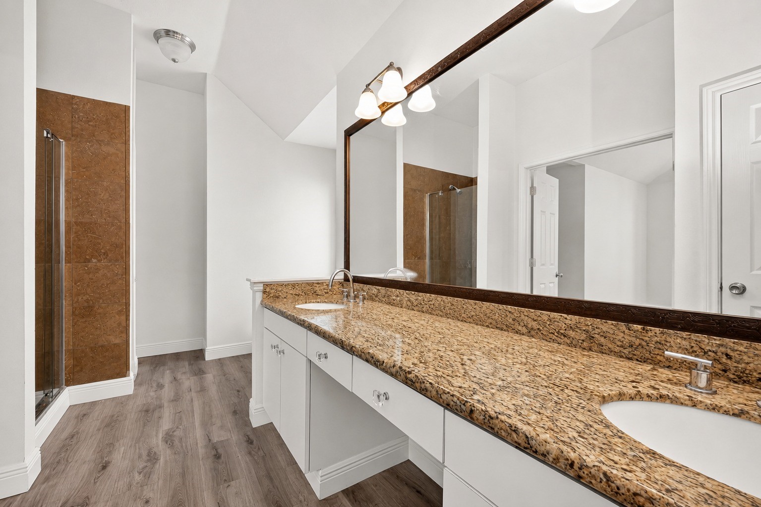17639 Glenmark Drive Property Photo 41