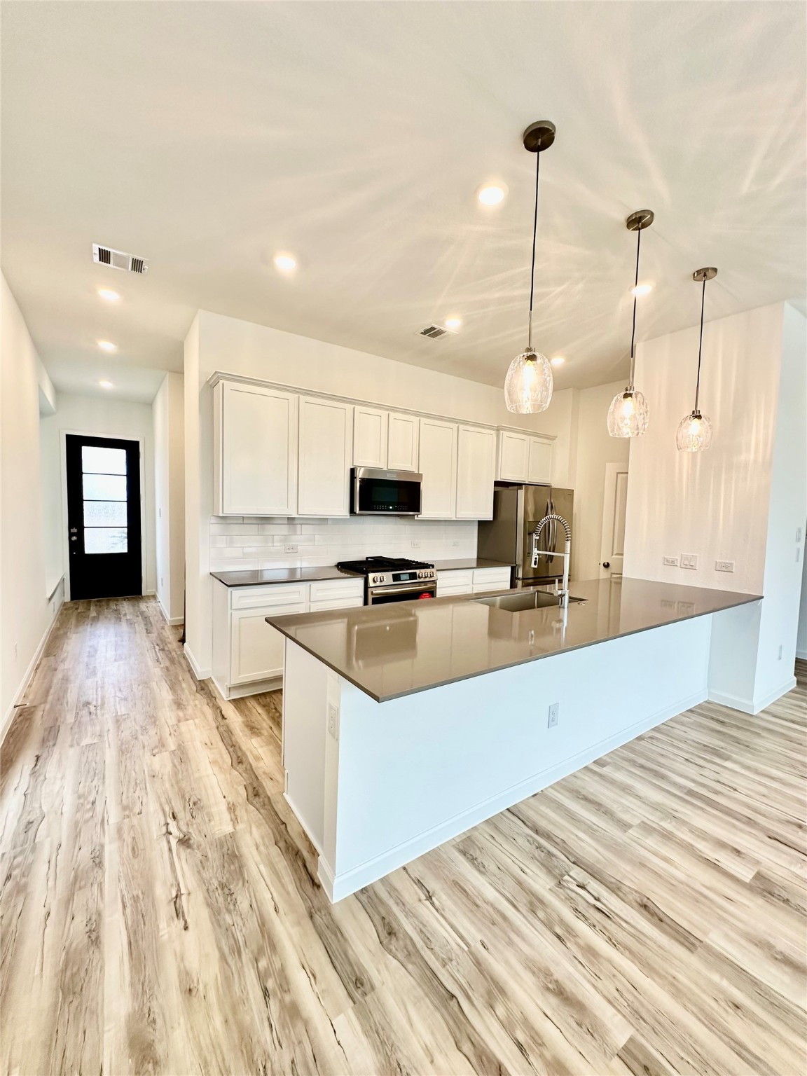 5410 Holly Haven Court Property Photo 1