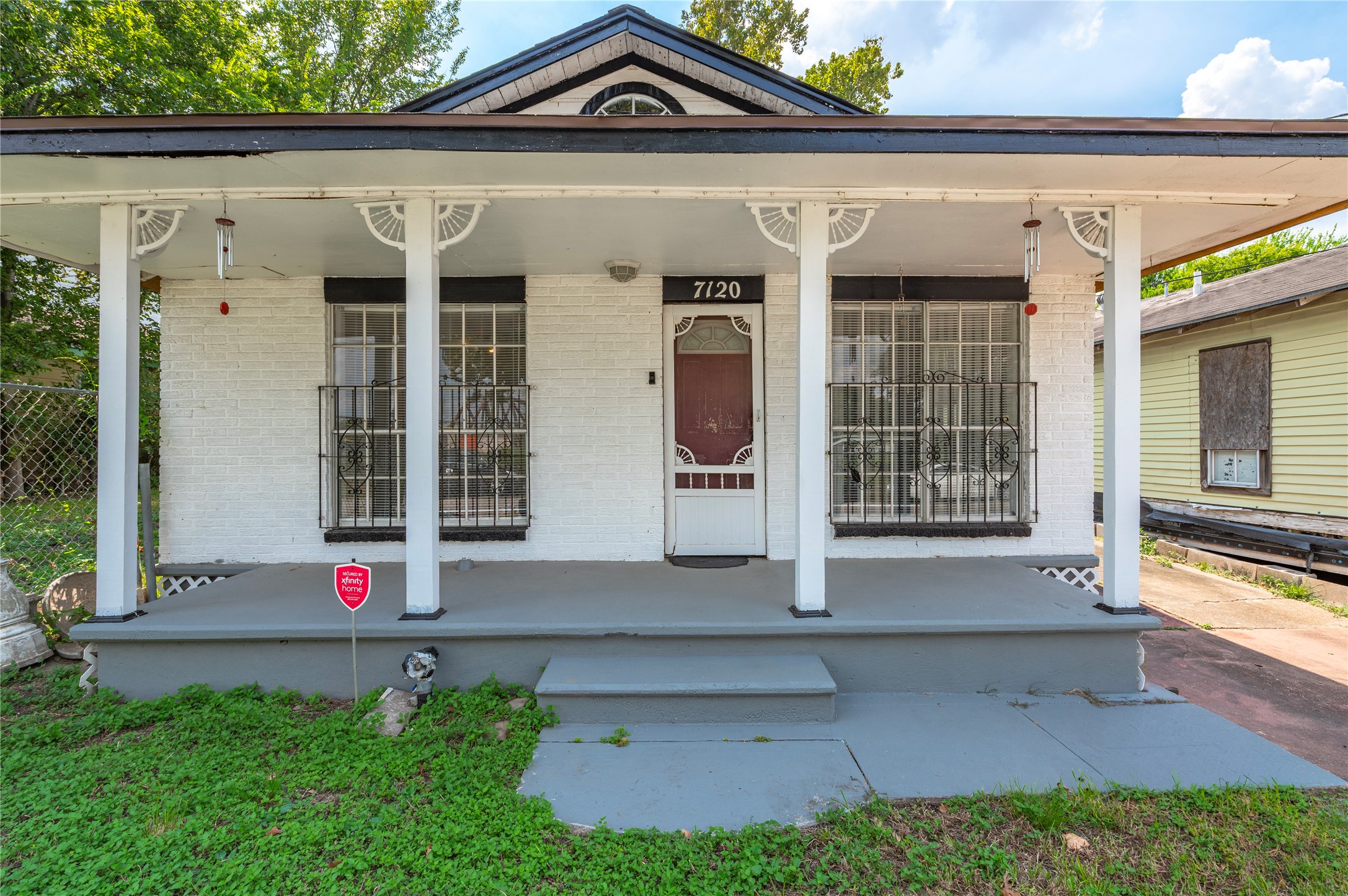7120 Avenue Q Property Photo 5