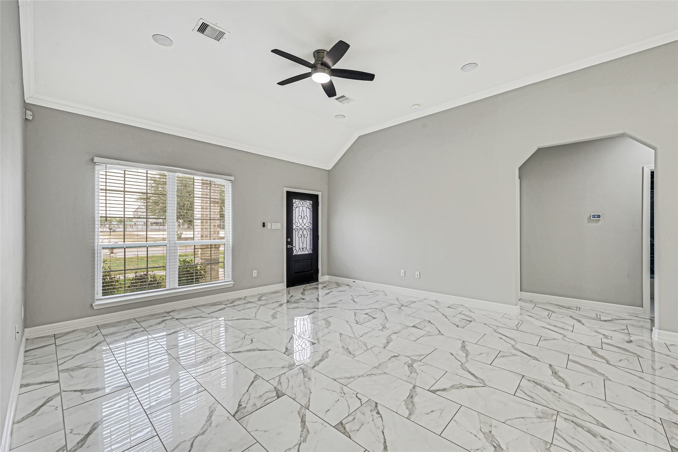 13041 Donegal Way Property Photo 11