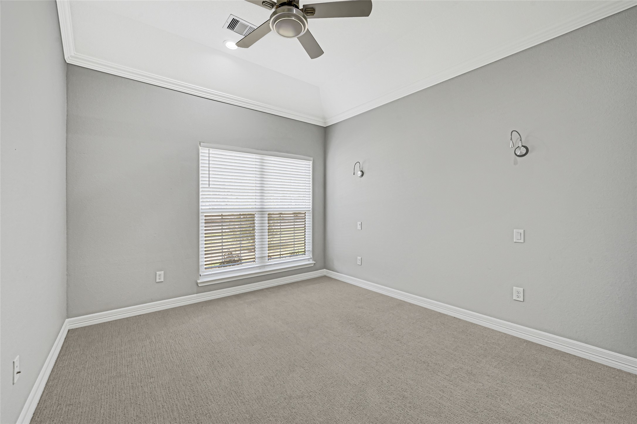 13041 Donegal Way Property Photo 18