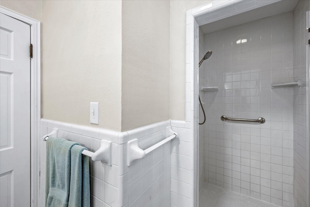 2207 Avenue P Property Photo 27