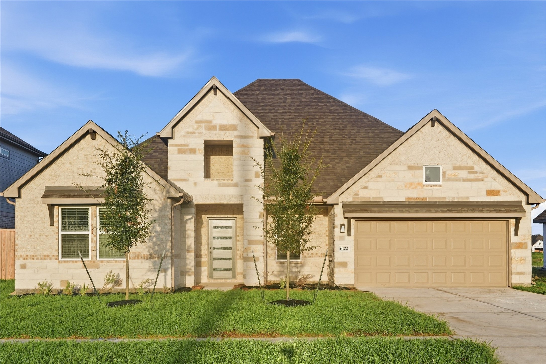 6102 Royal Palm Drive Property Photo 1