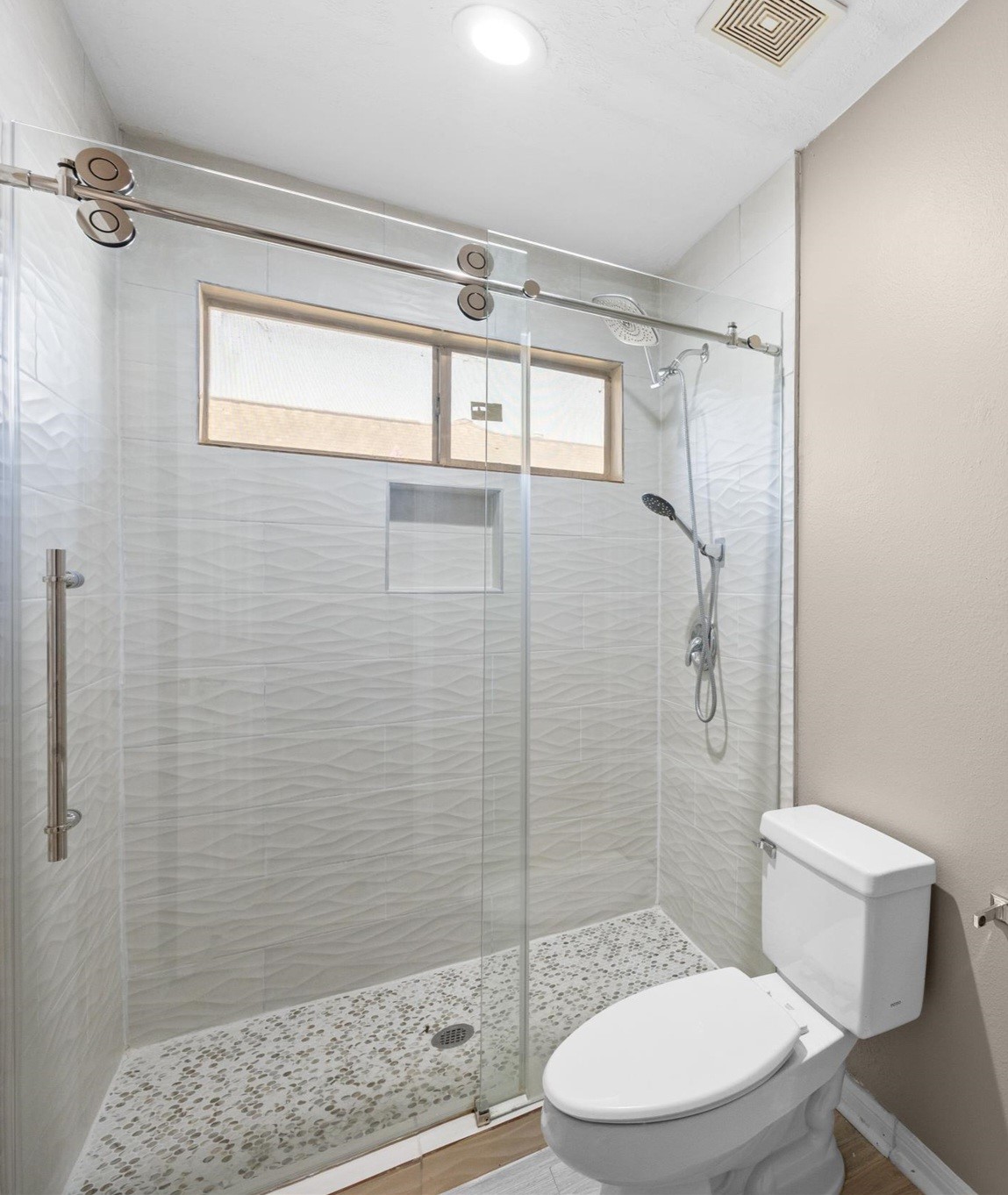 8910 Edenbridge Street Property Photo 13