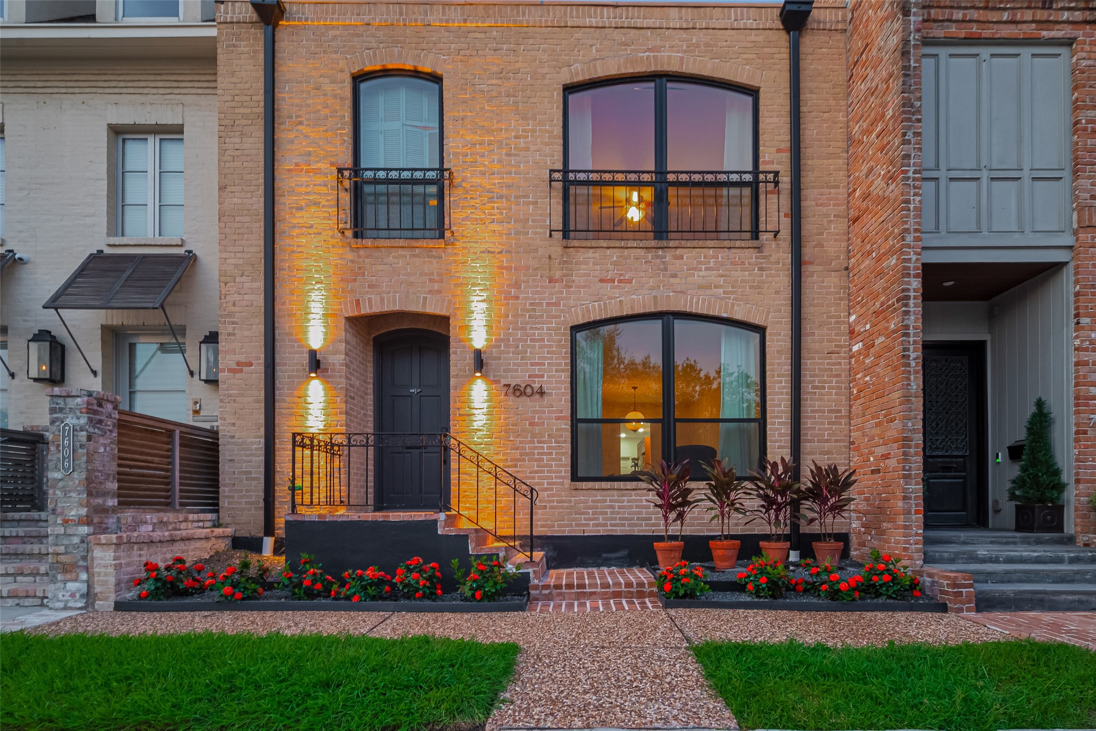 7604 Del Monte Drive Property Photo 1