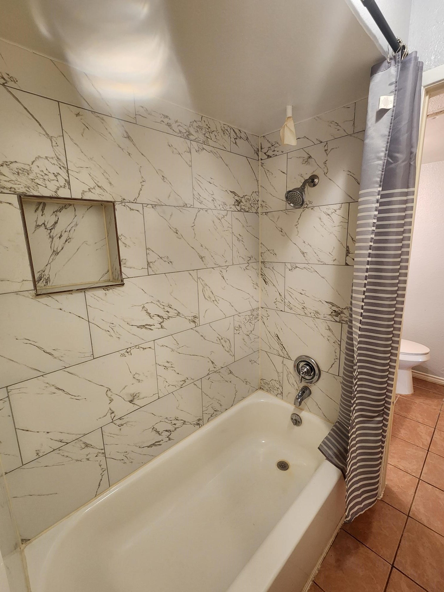 5665 Birchmont Drive H Property Photo 17