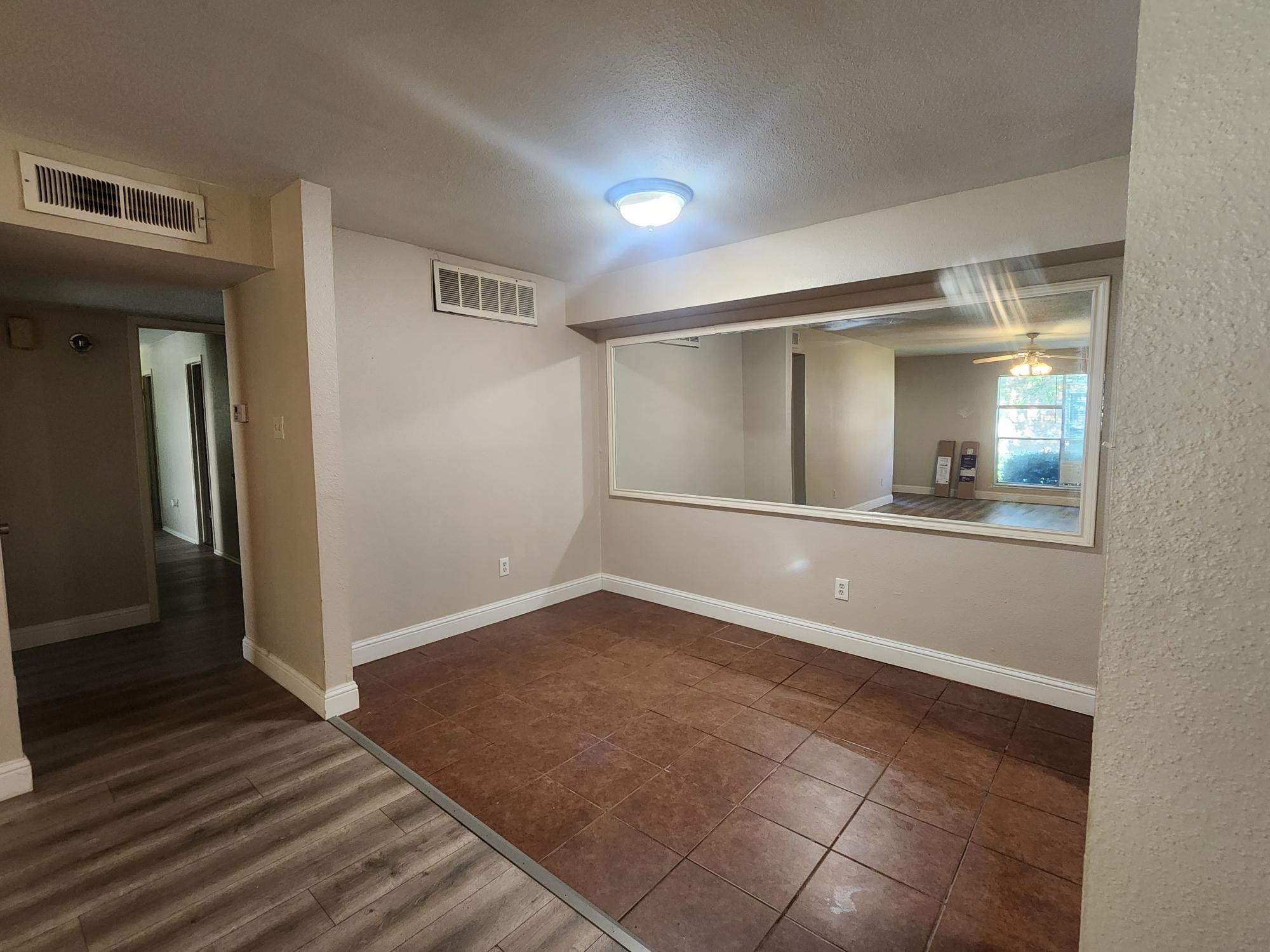 5665 Birchmont Drive H Property Photo 20