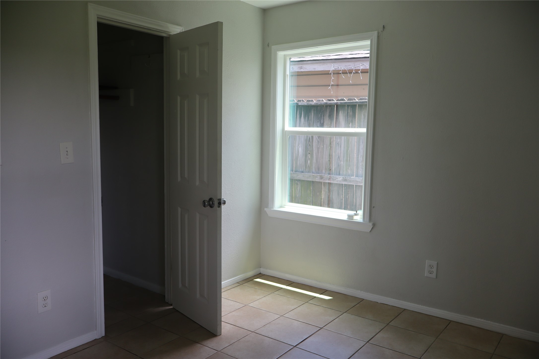 302 Delta Street Property Photo 11