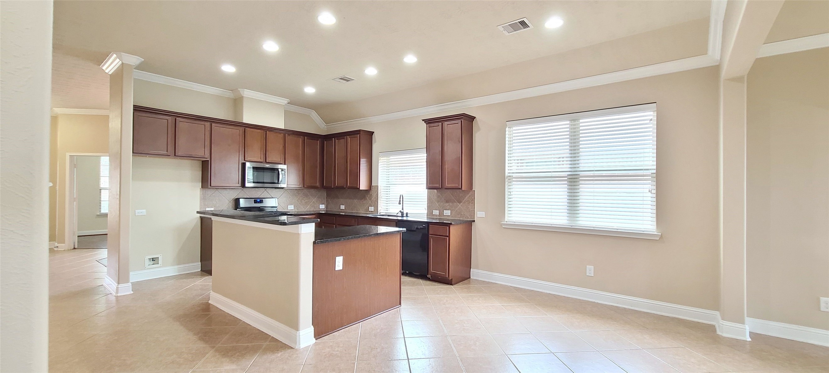 12903 Mason Terrace Lane Property Photo 12