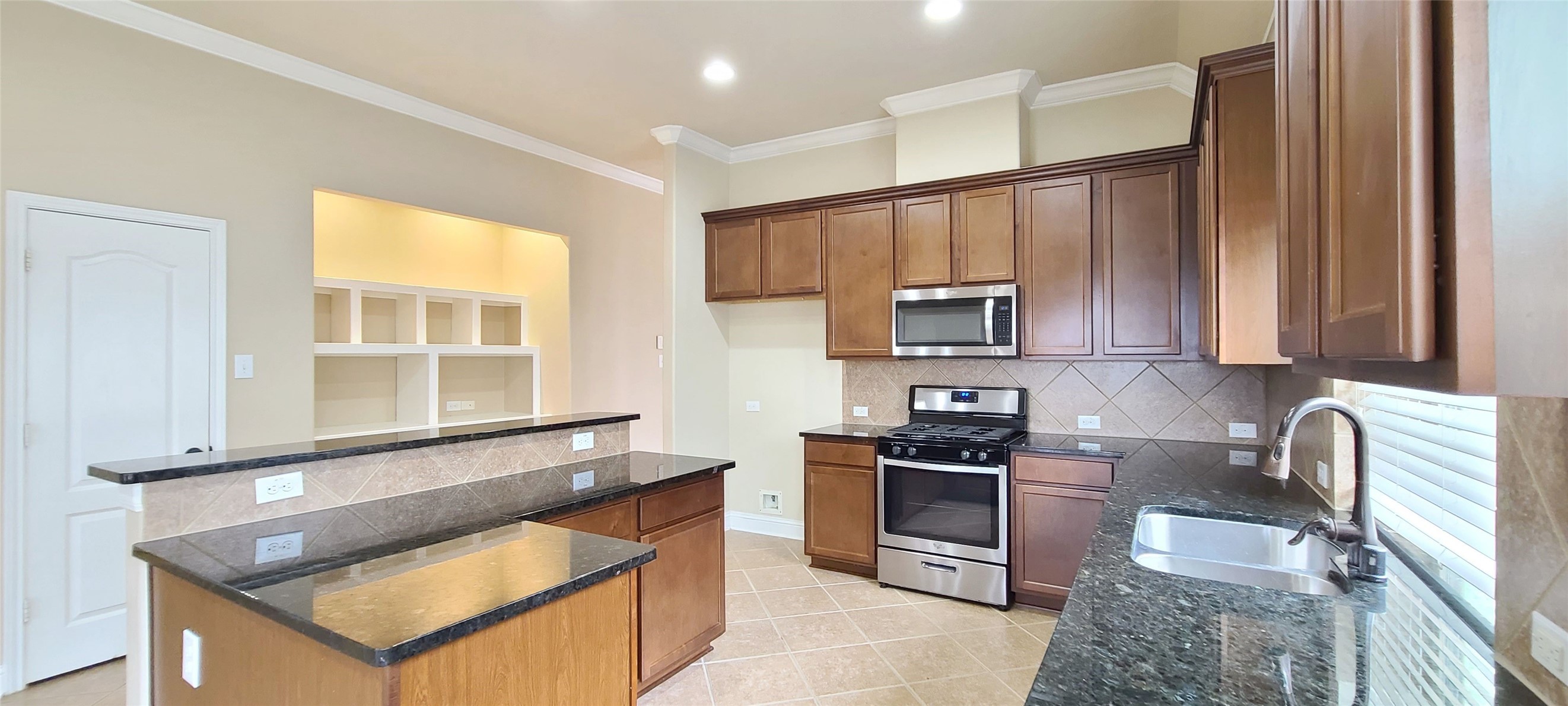 12903 Mason Terrace Lane Property Photo 13