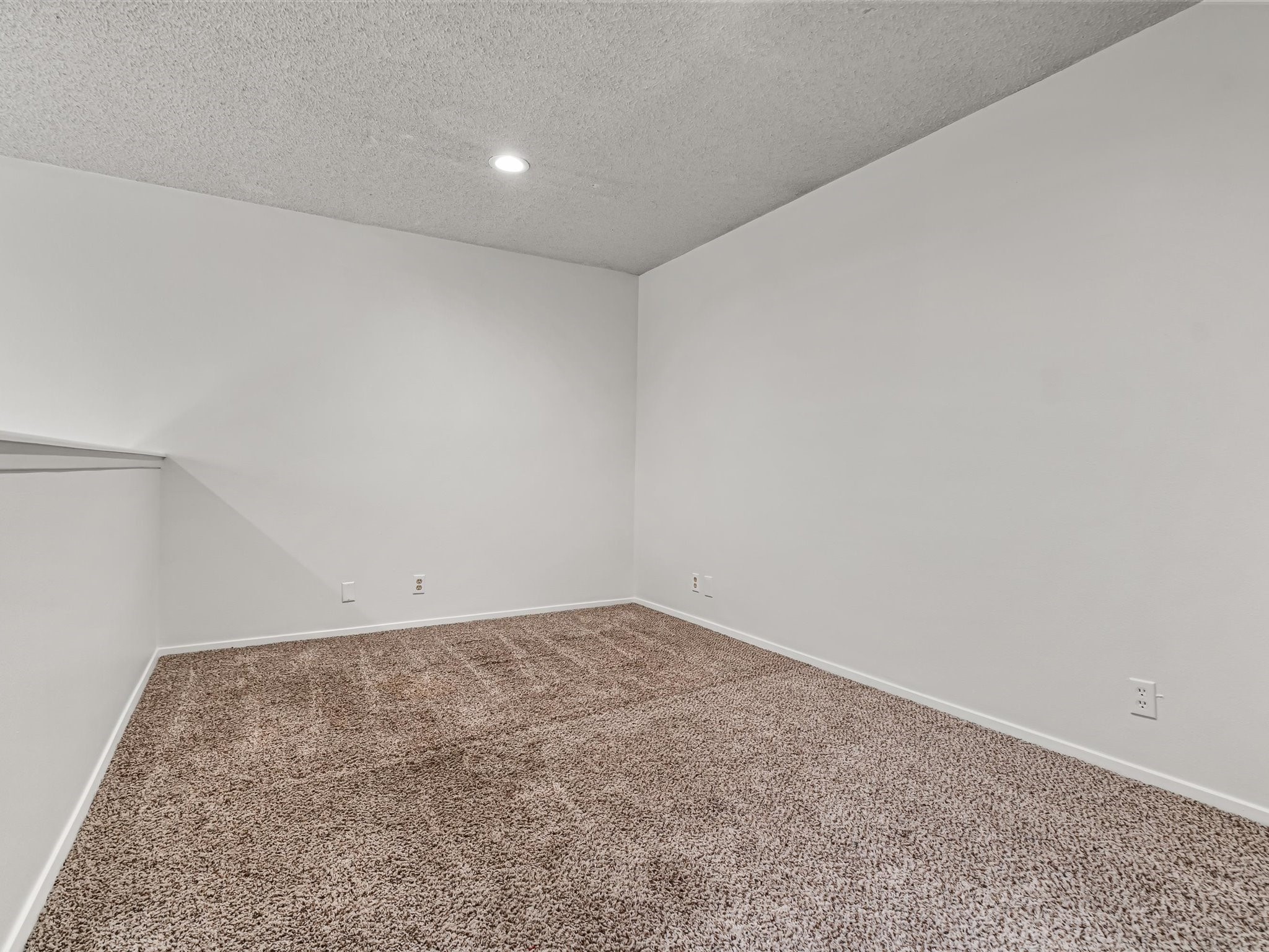 2404 Villa Court Property Photo 13