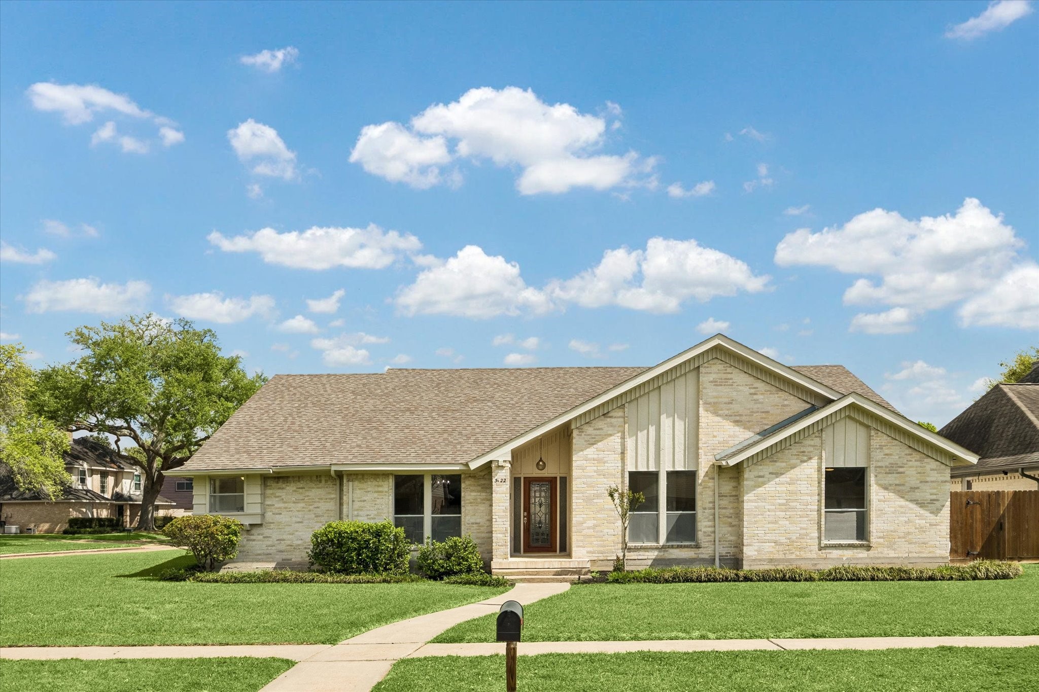 3122 Peach Tree Lane Property Photo 1