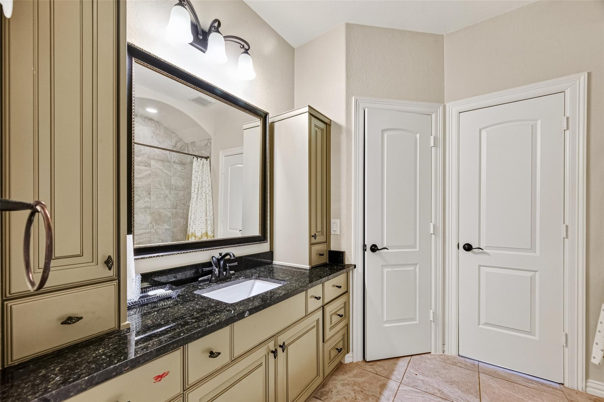 3426 Pin Oak Shadow Lane, Houston Tx 77059 Property Photo 32