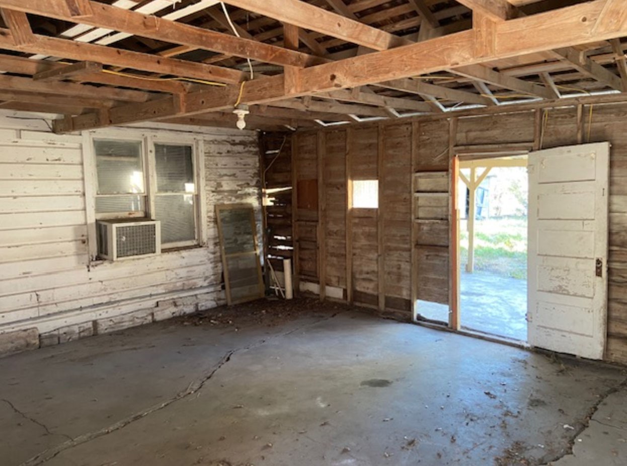 9078 Scapular Street Property Photo 6