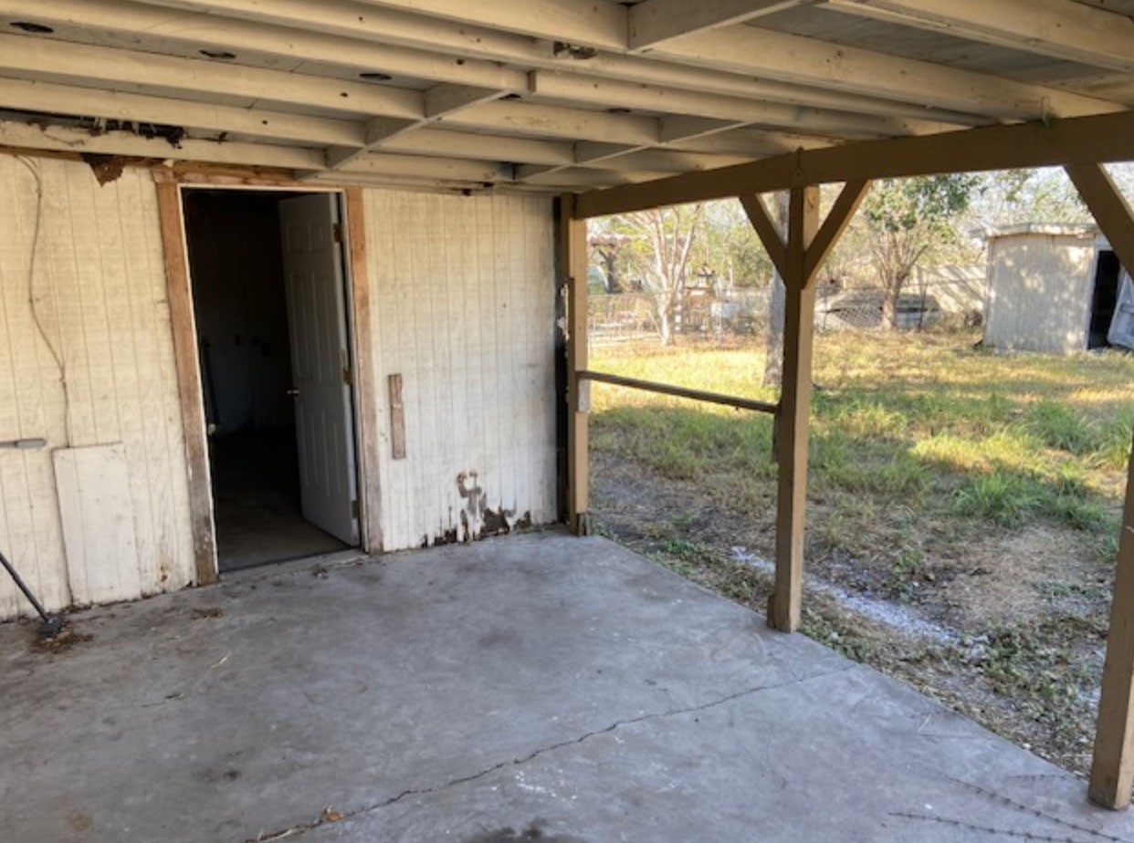 9078 Scapular Street Property Photo 7
