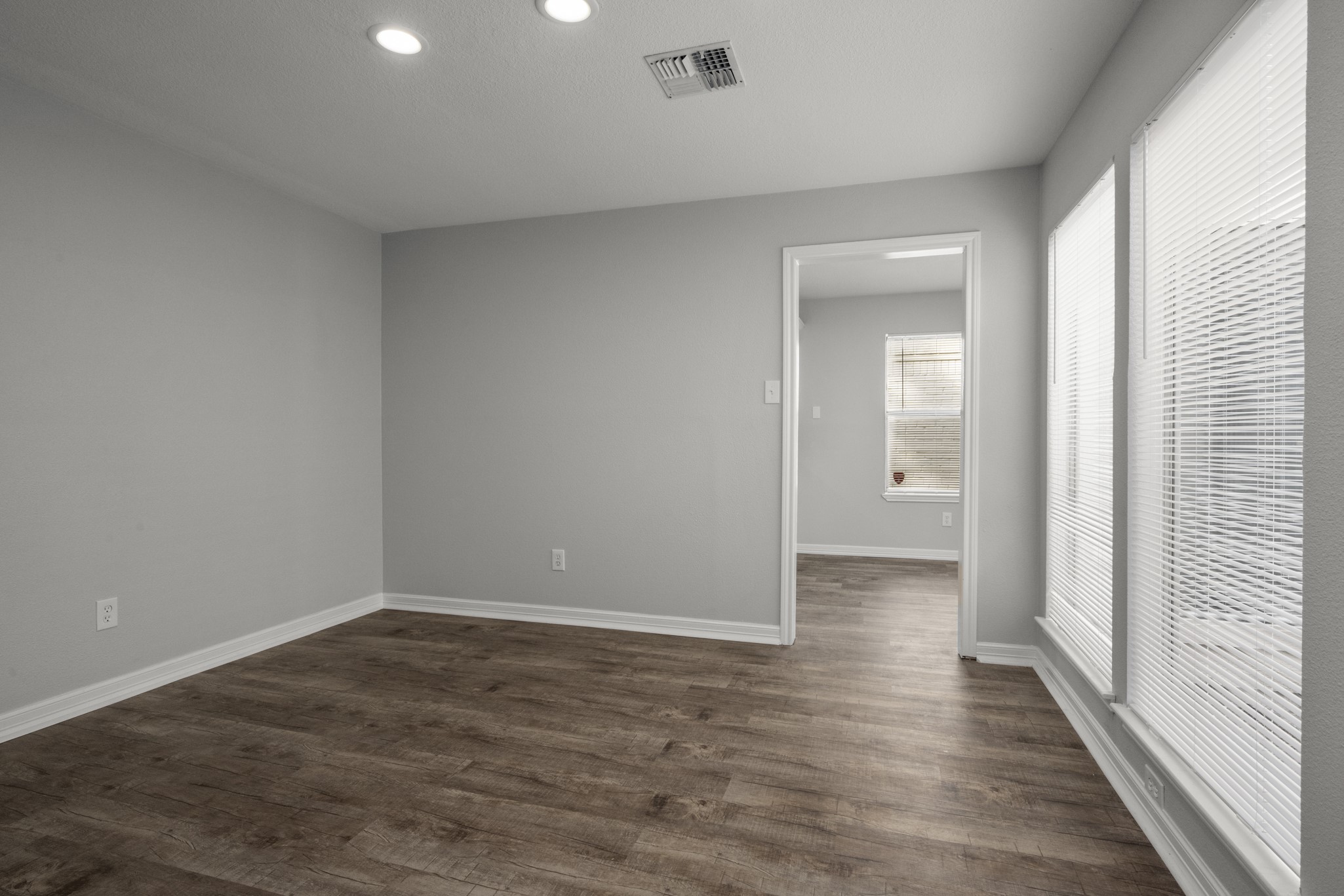 15606 Stoney Fork Drive Property Photo 5
