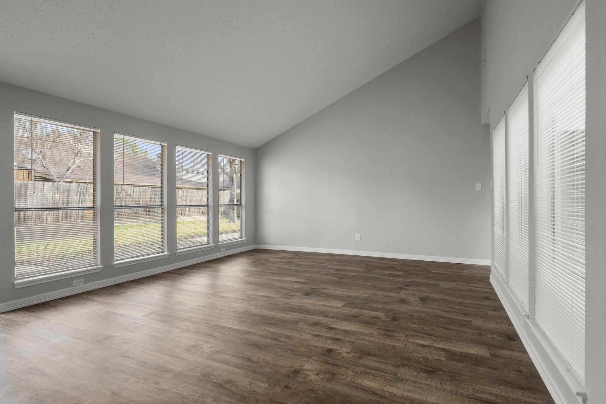 15606 Stoney Fork Drive Property Photo 7