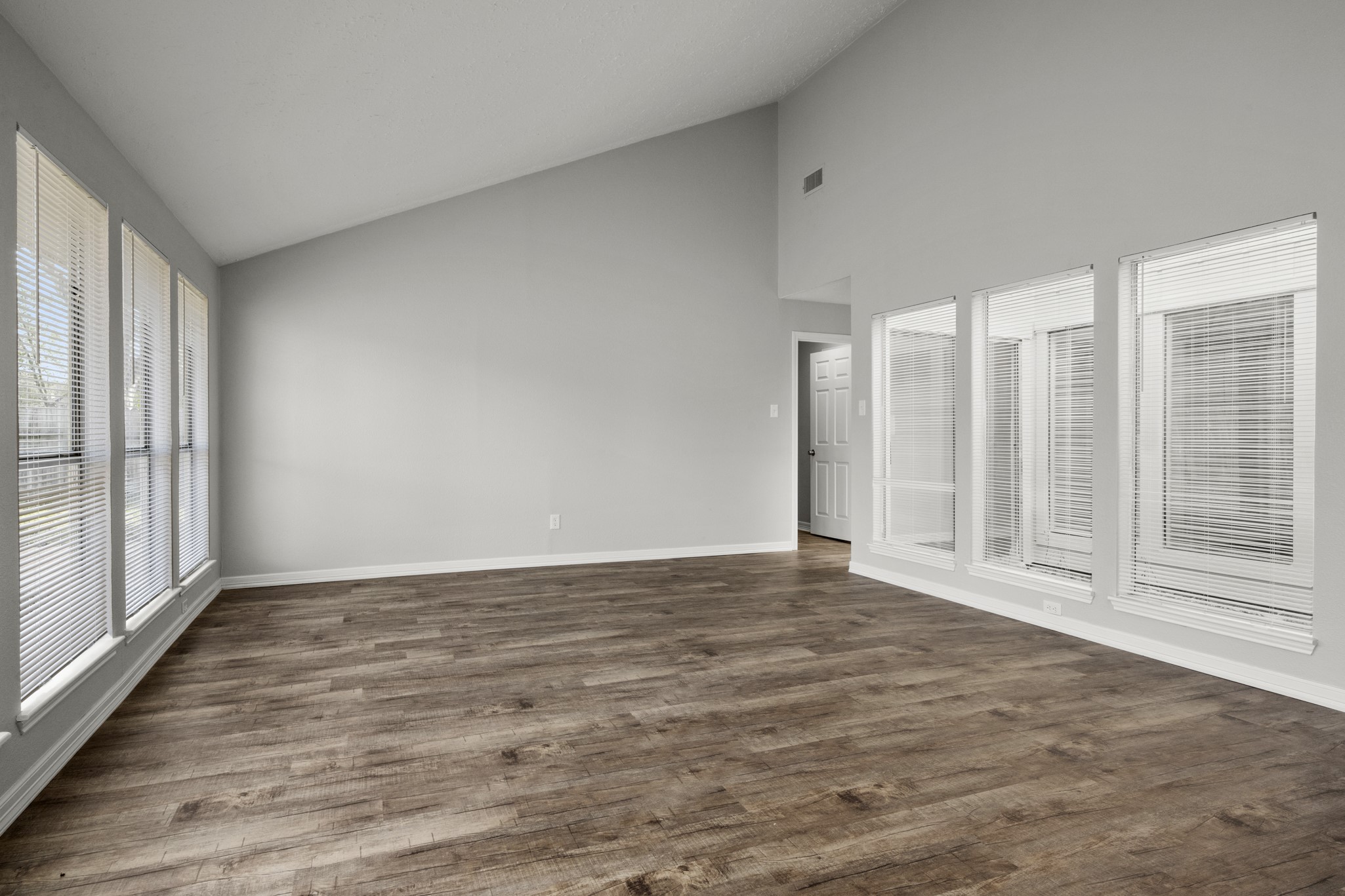 15606 Stoney Fork Drive Property Photo 8