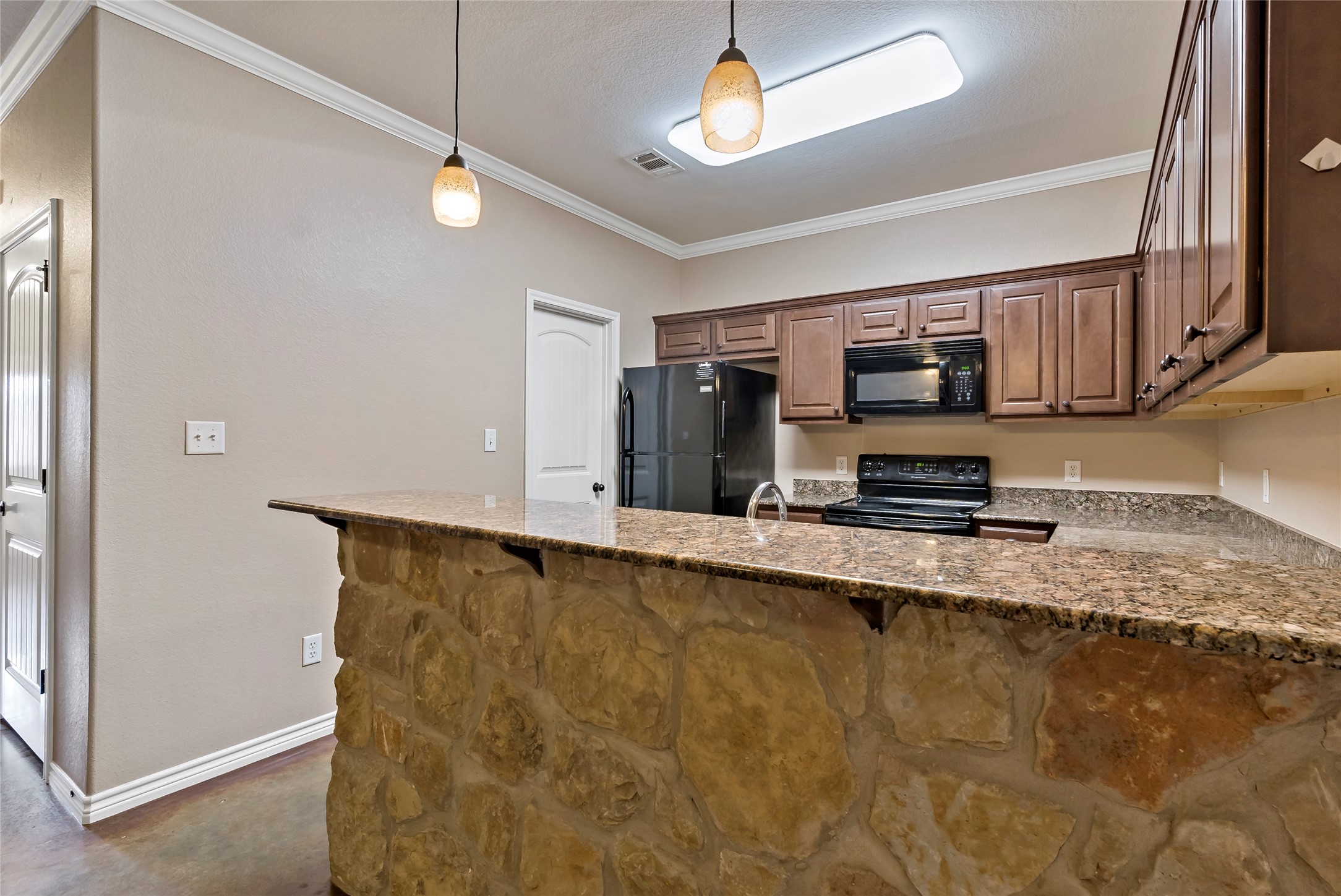 3338 General Parkway Property Photo 6