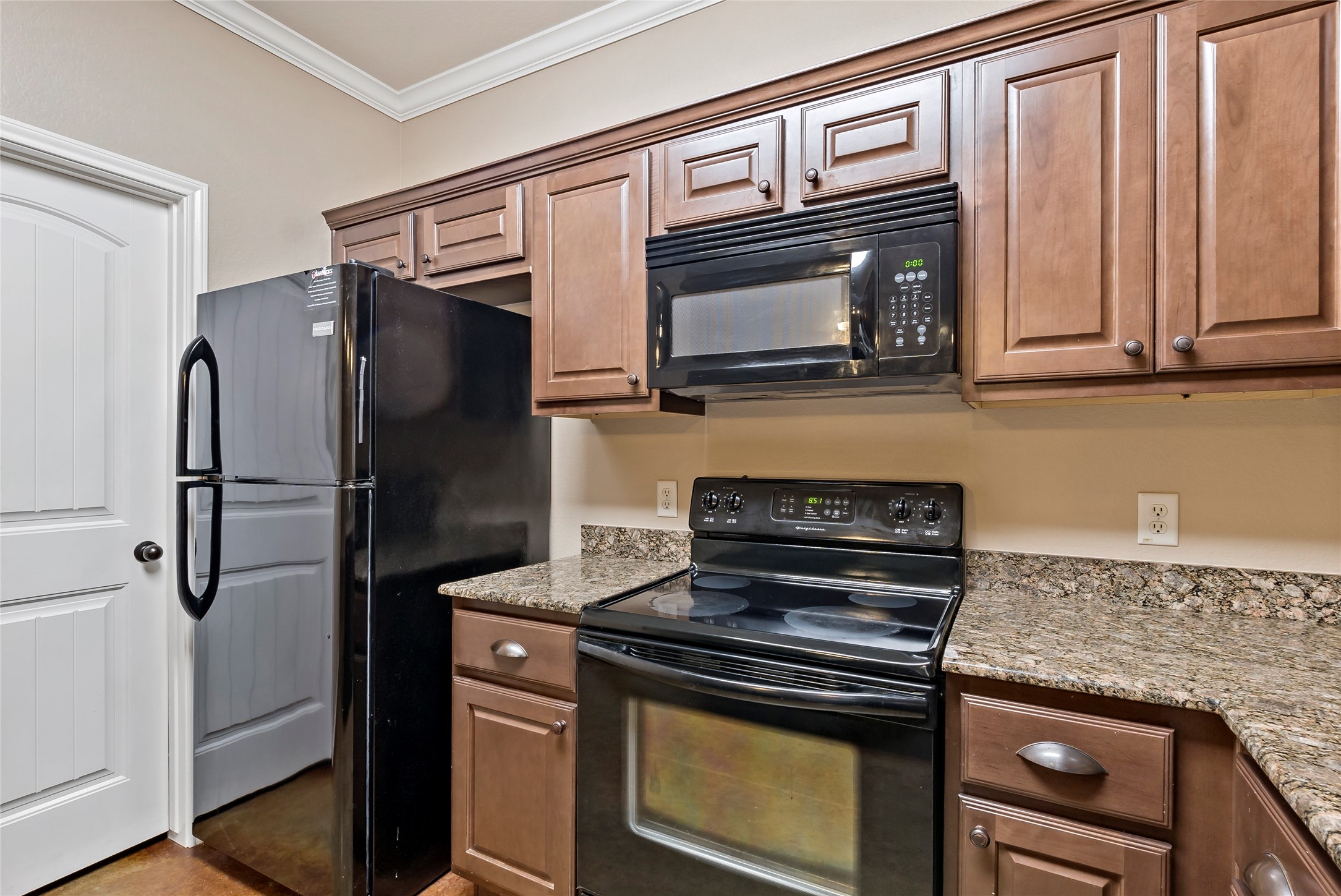 3338 General Parkway Property Photo 9