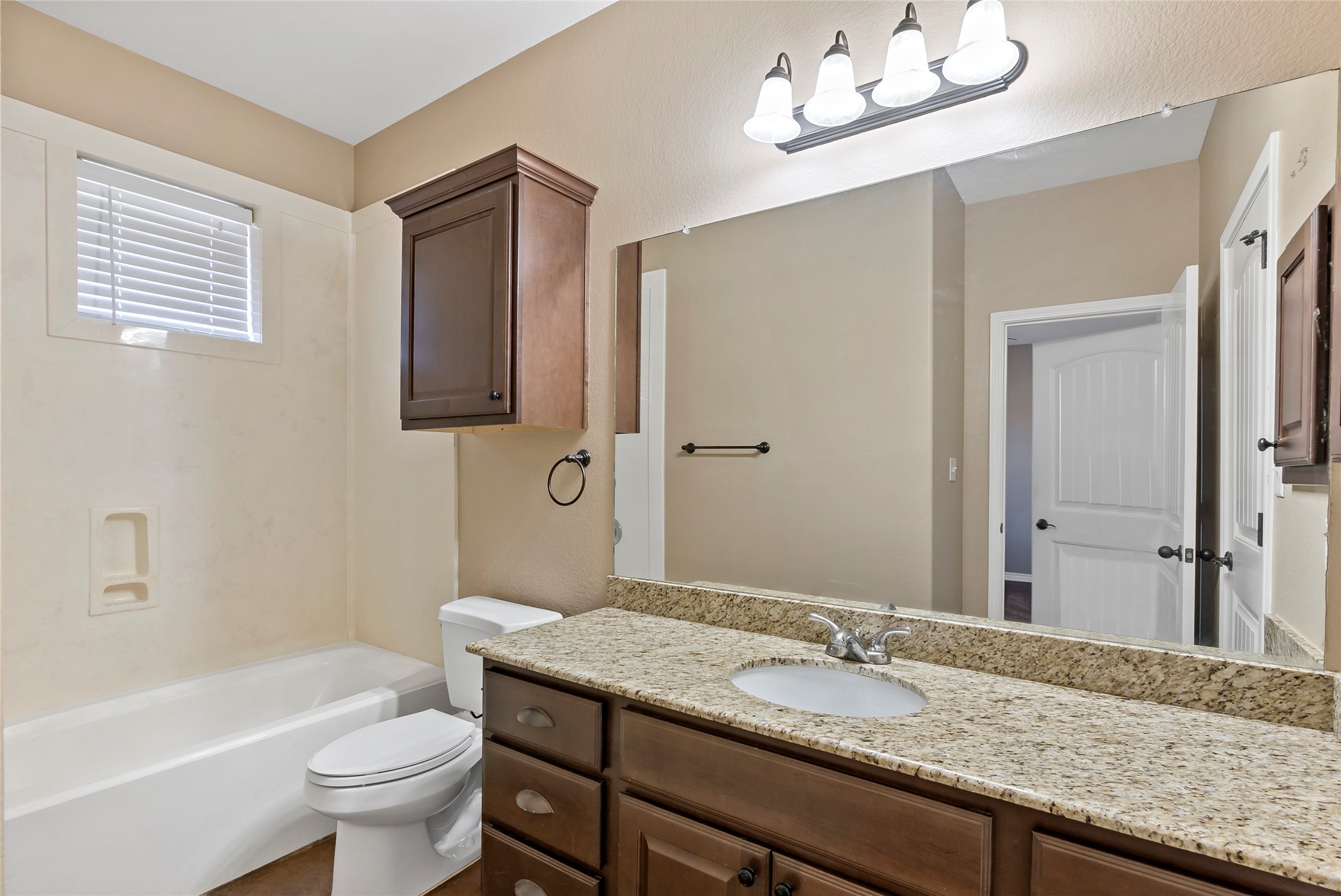 3338 General Parkway Property Photo 12