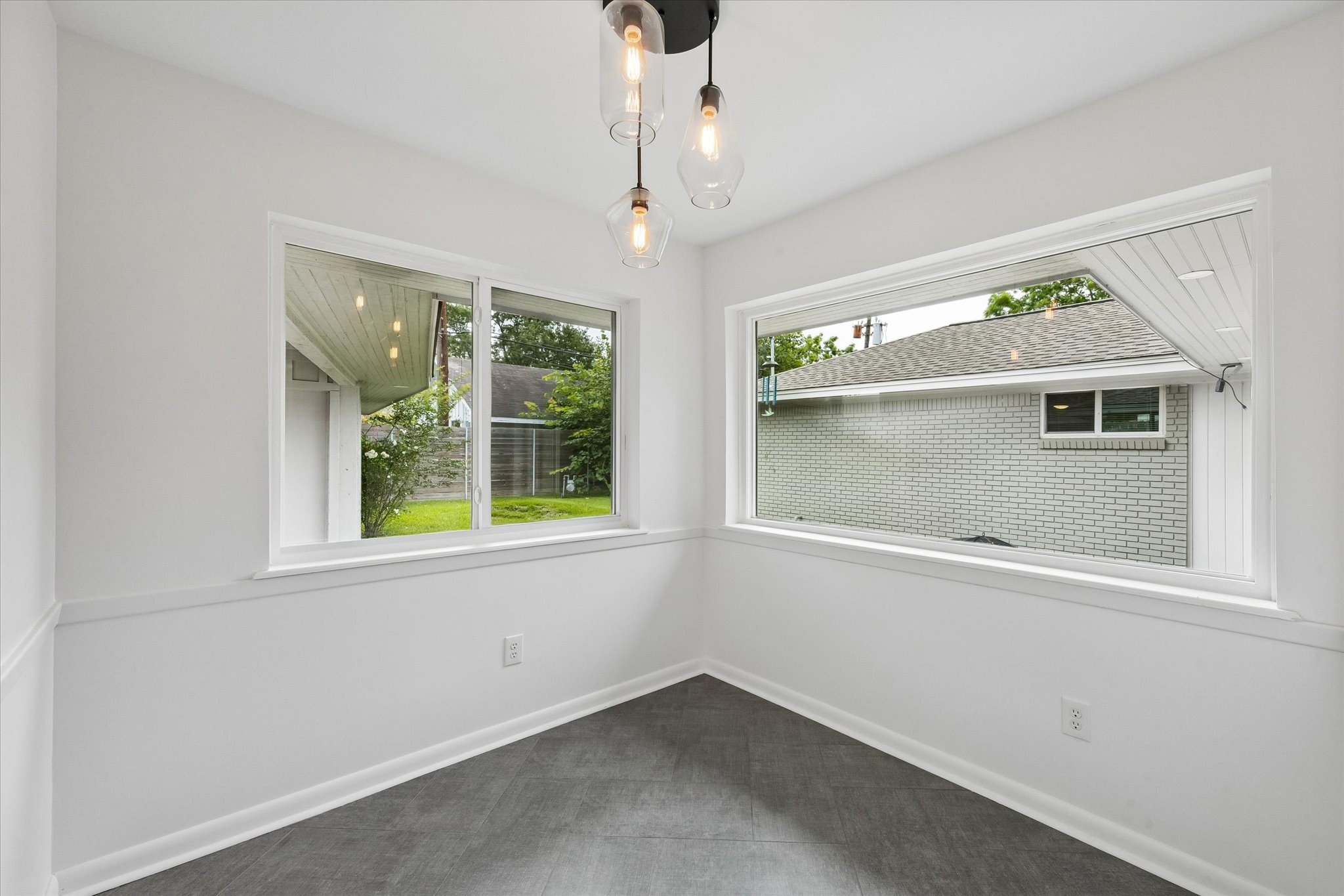 8527 Glenloch Drive Property Photo 16
