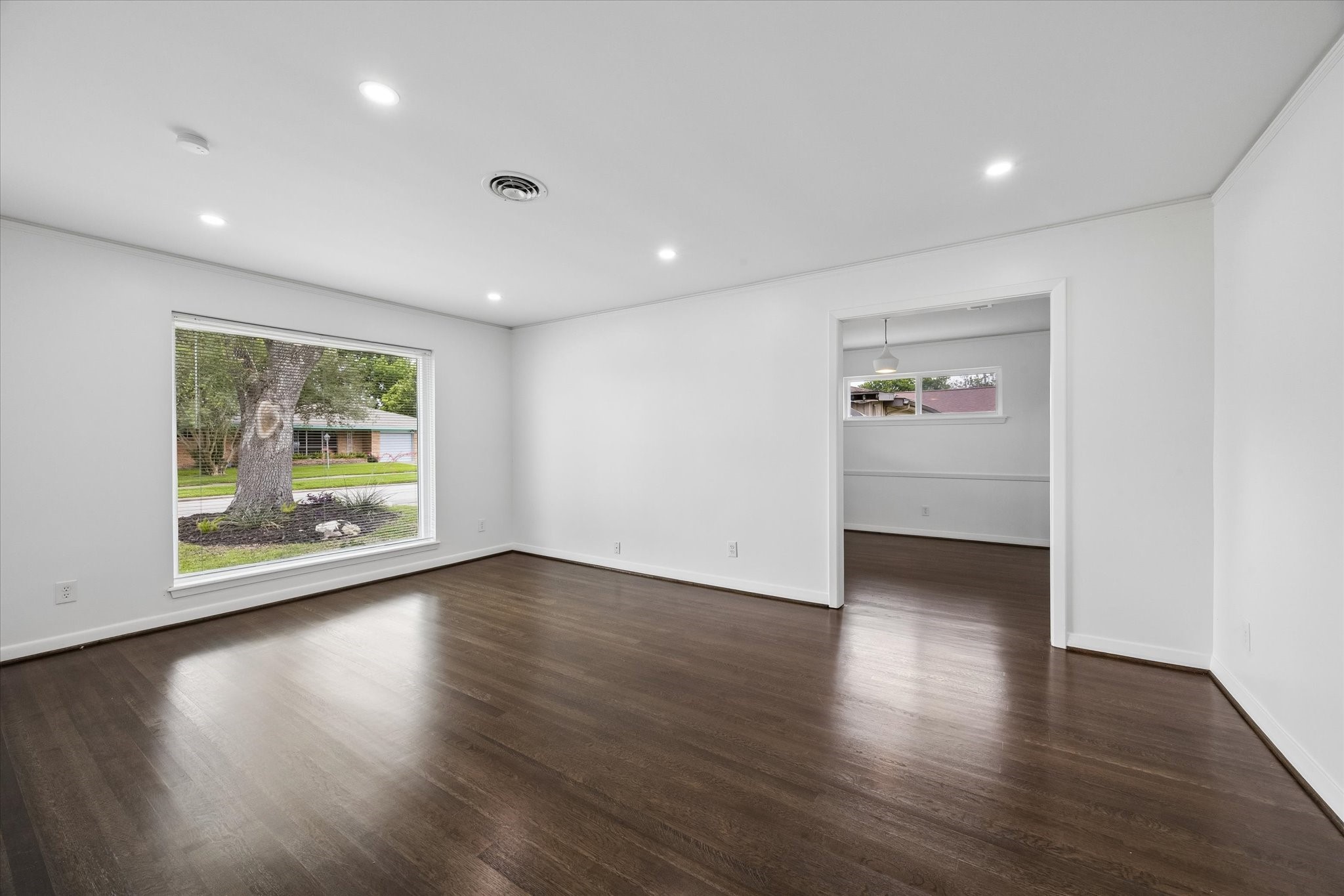 8527 Glenloch Drive Property Photo 18