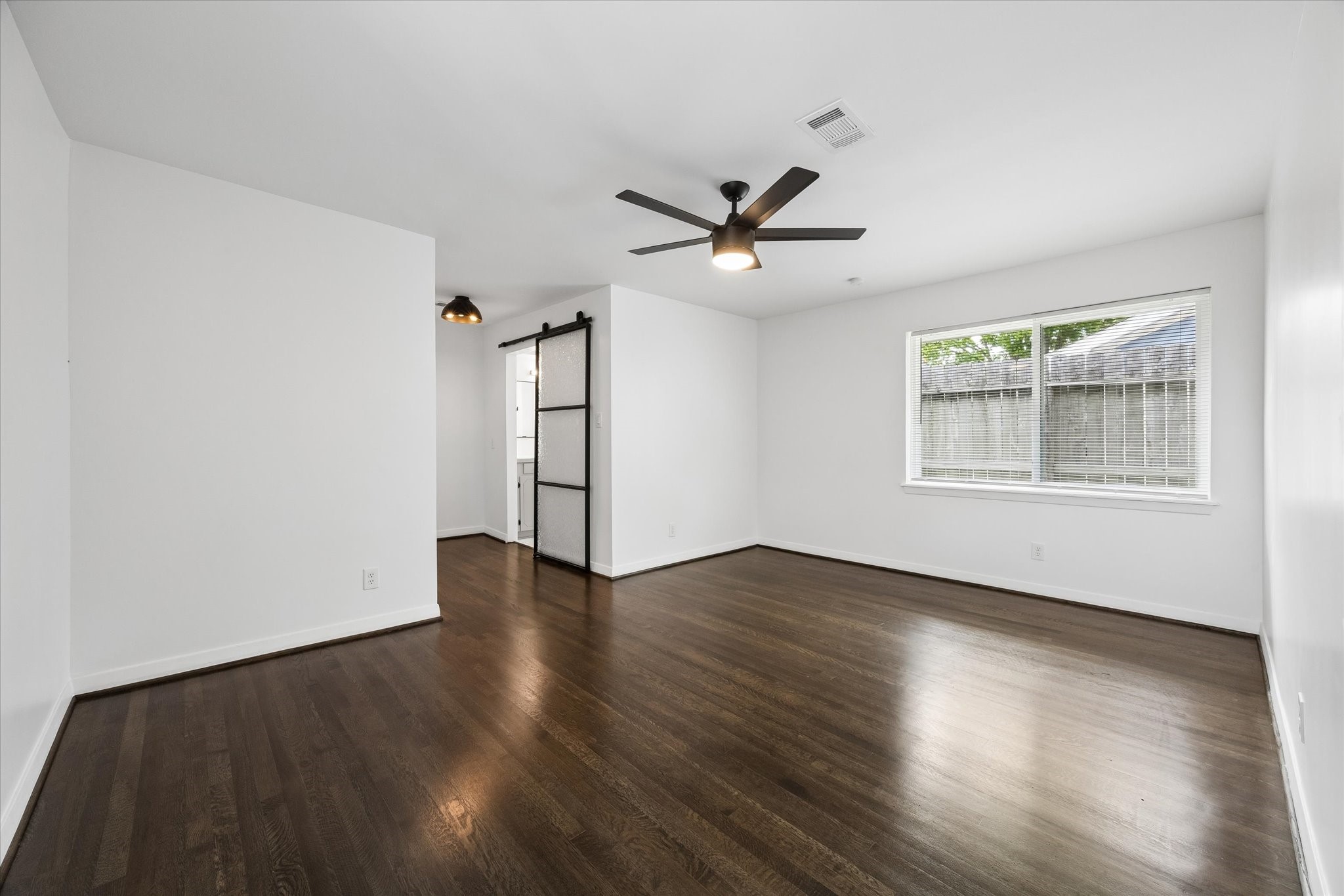 8527 Glenloch Drive Property Photo 22