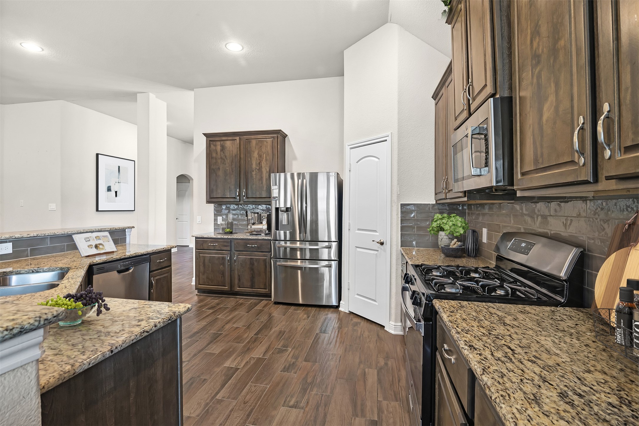 4103 Browns Forest Drive Property Photo 6
