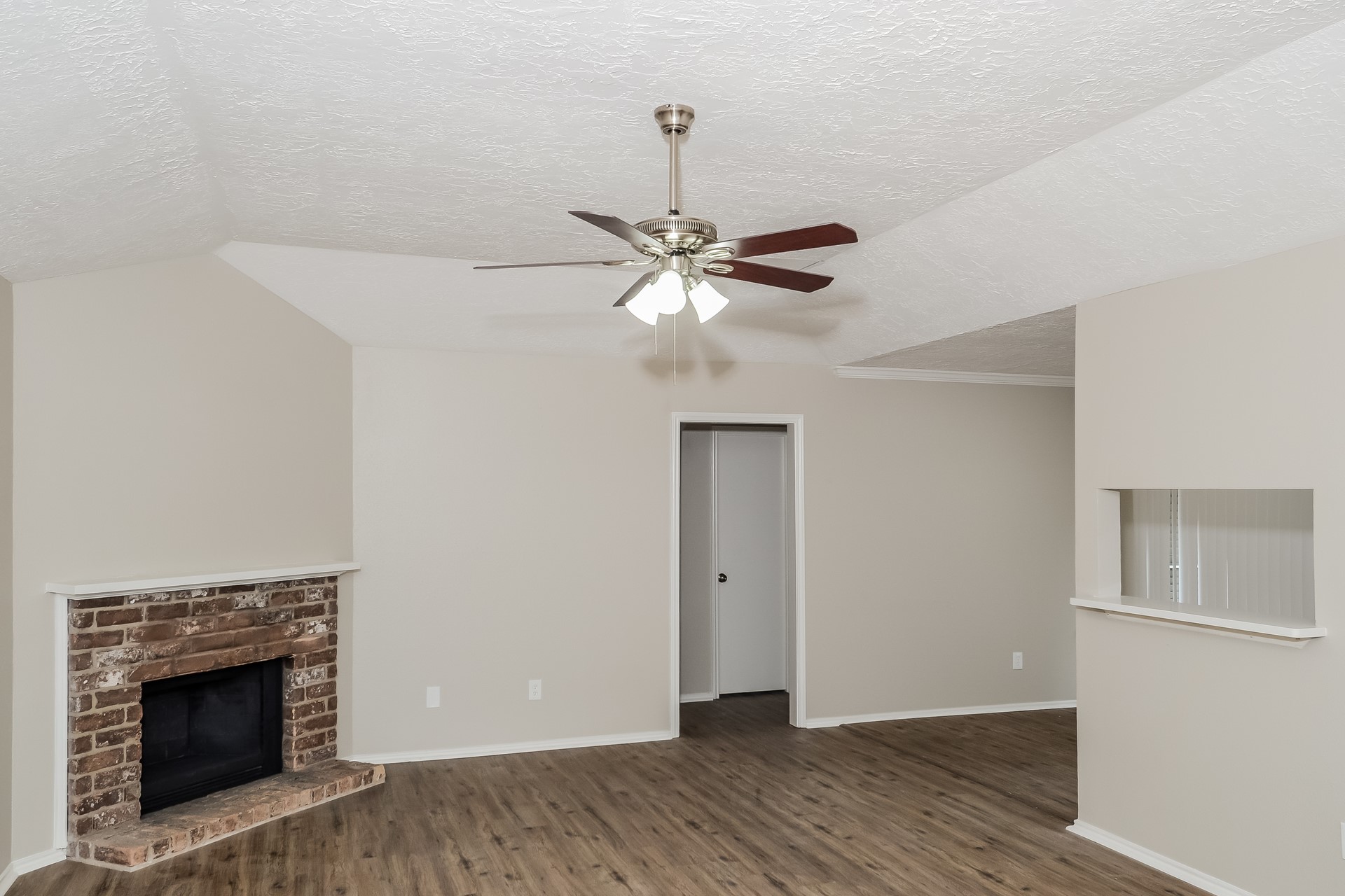 6926 Bullinger Drive Property Photo 3