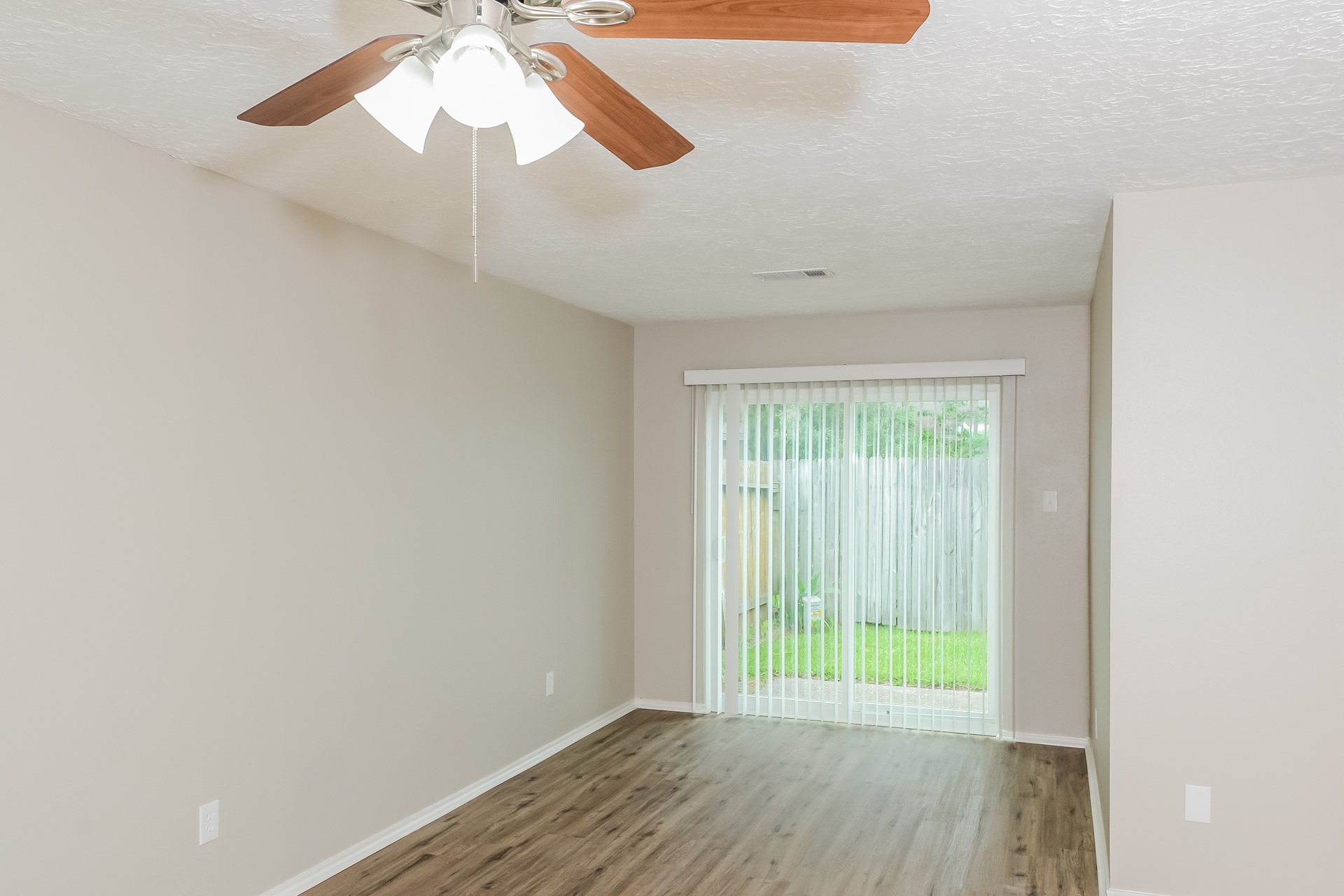6926 Bullinger Drive Property Photo 8