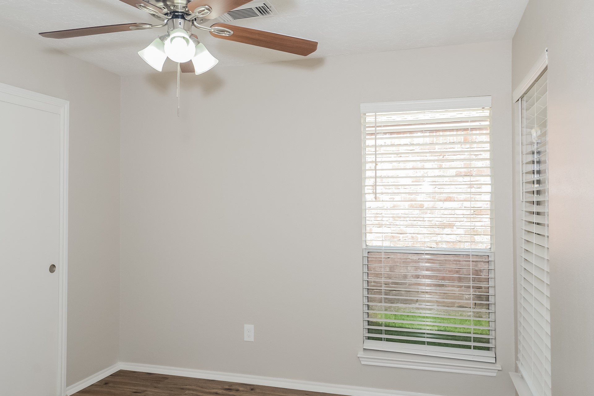 6926 Bullinger Drive Property Photo 9