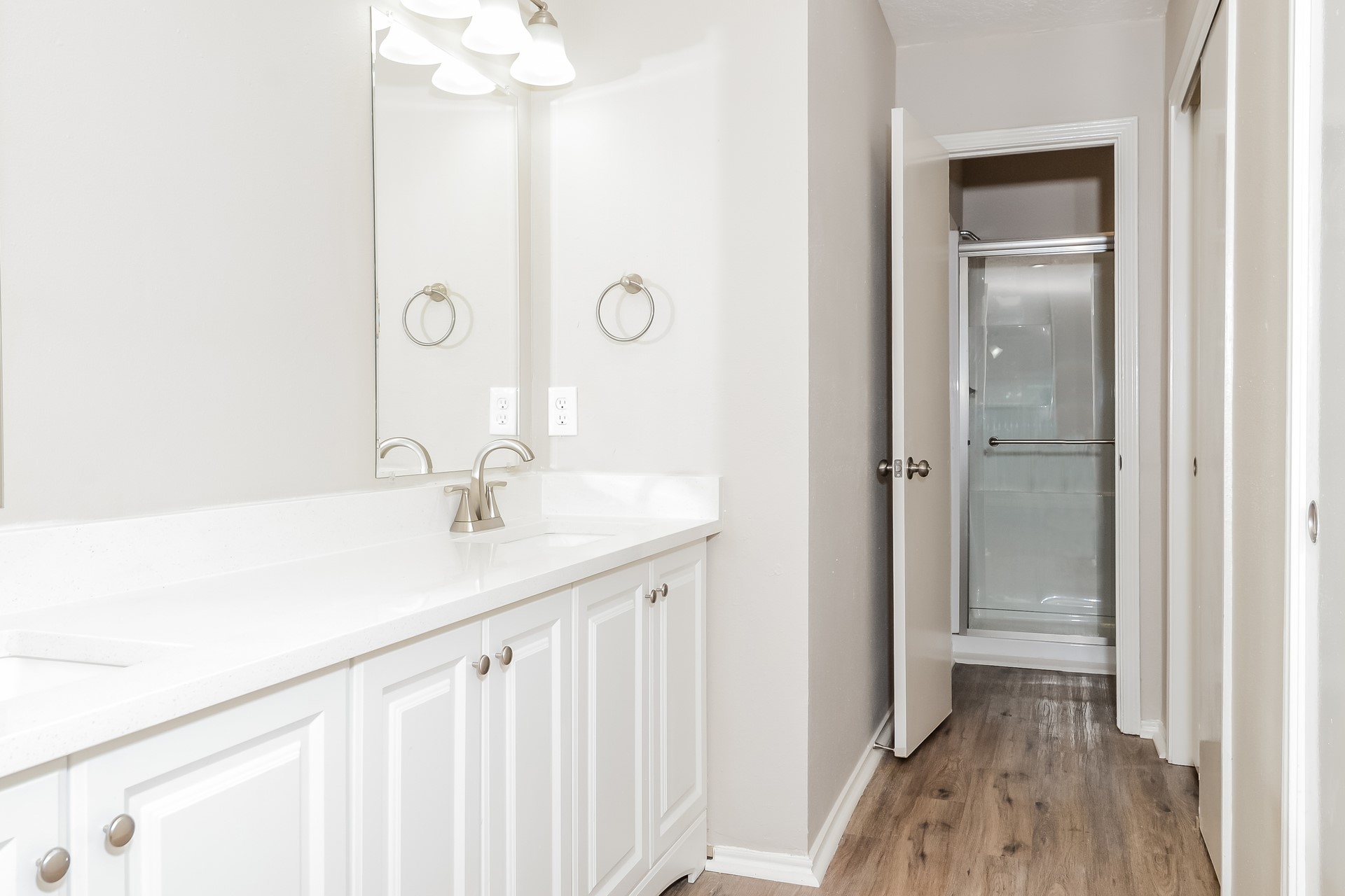6926 Bullinger Drive Property Photo 11