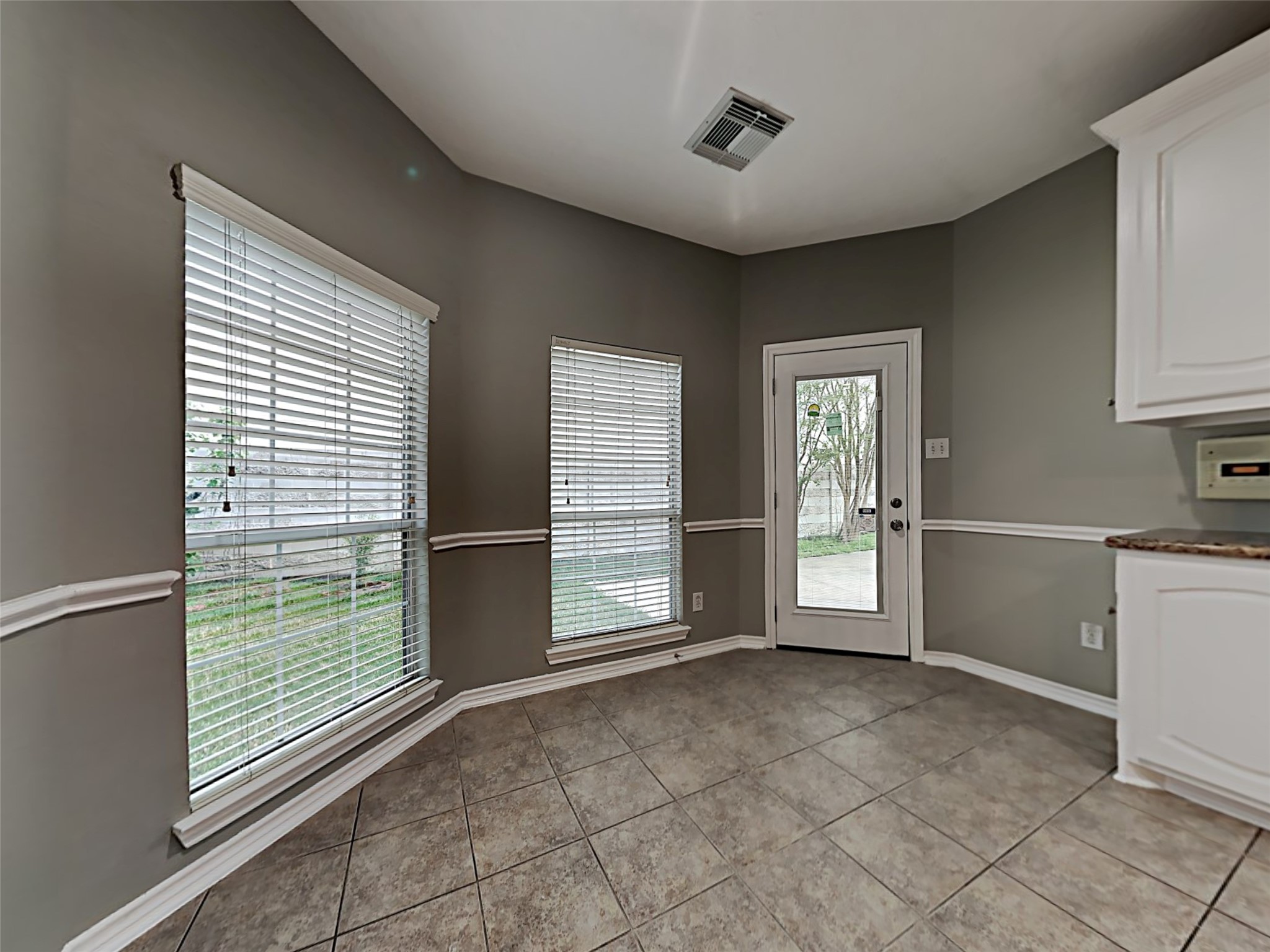 16539 Mesa Point Drive Property Photo 6