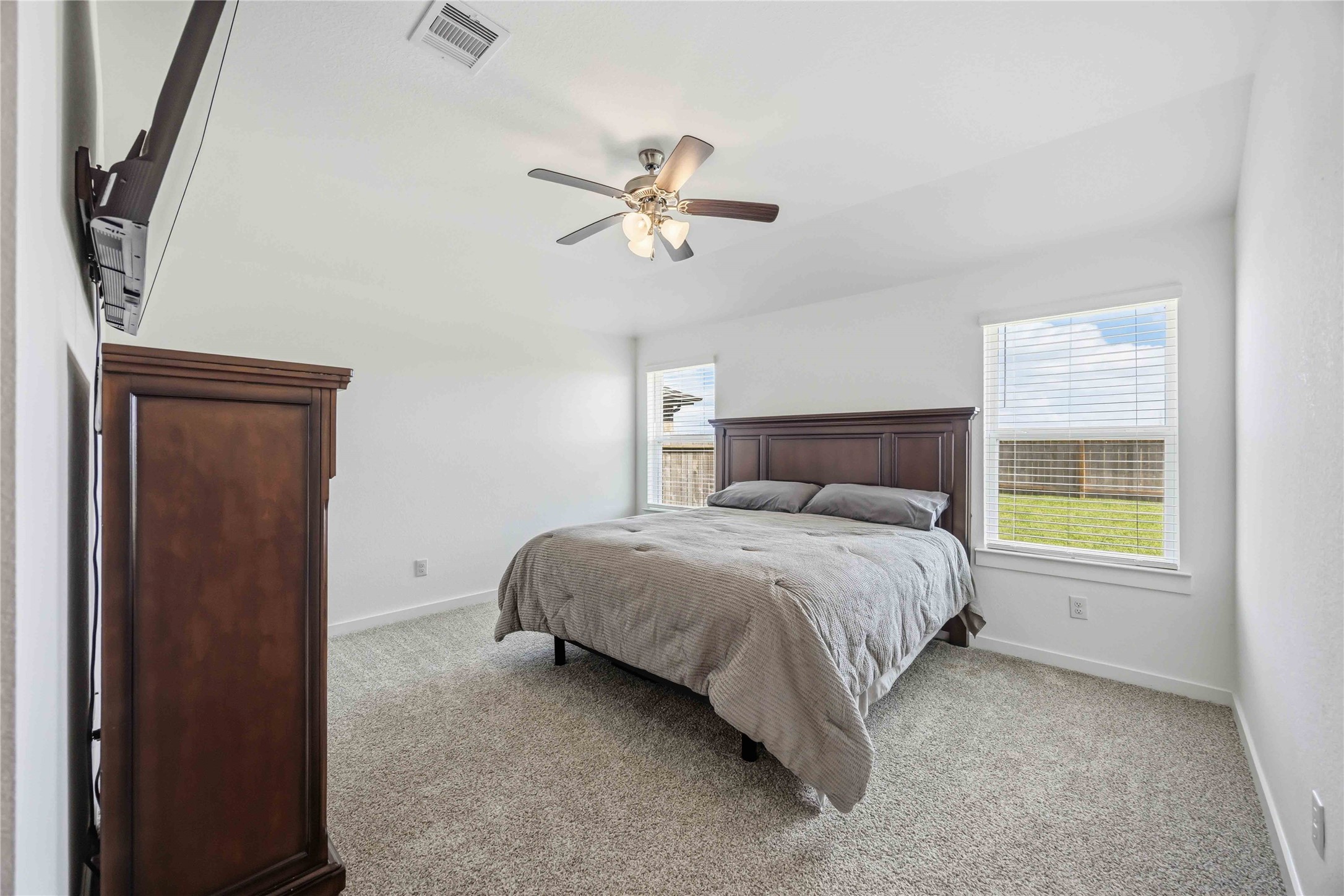 9522 Wall Street Property Photo 15