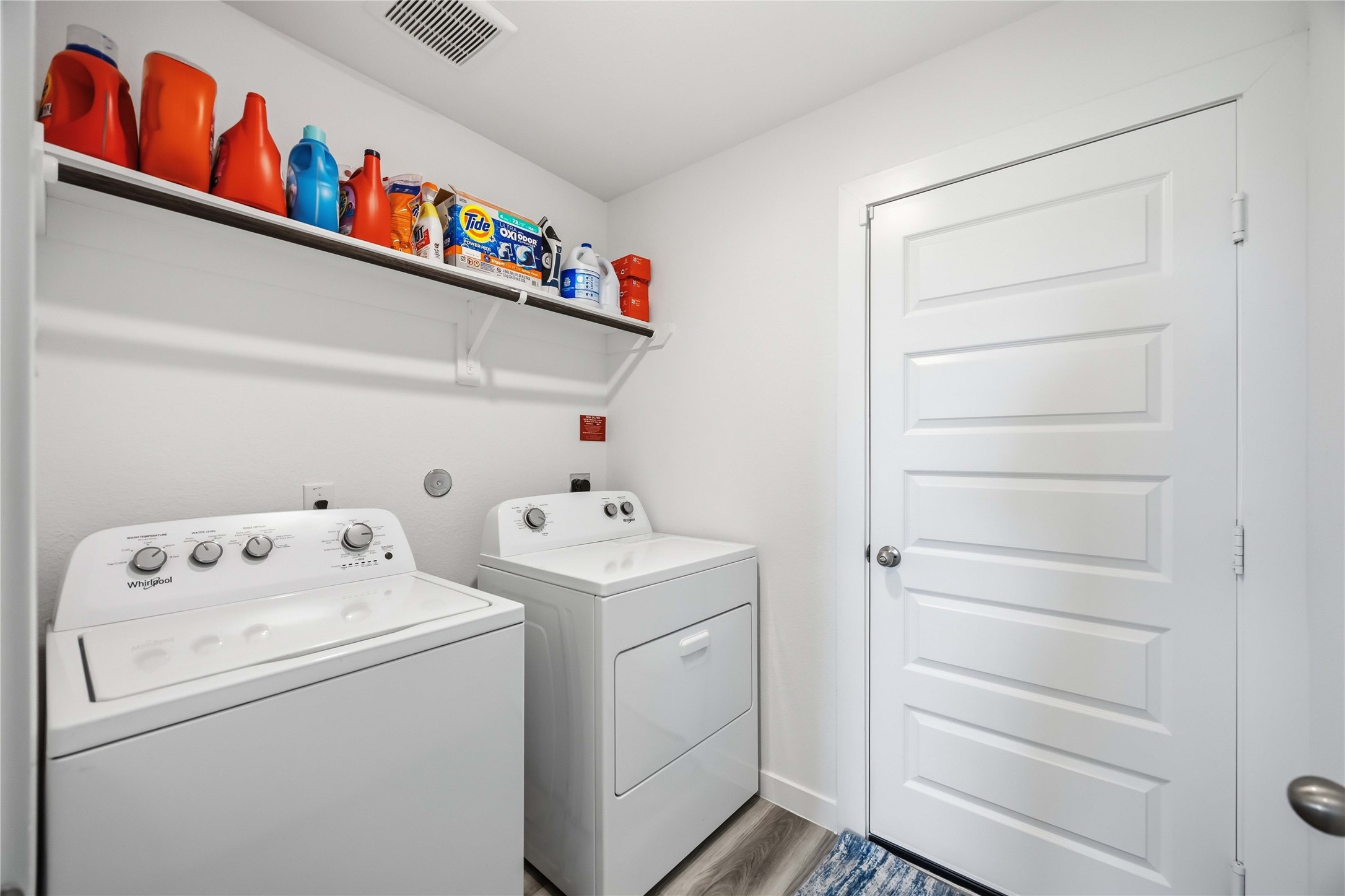 9522 Wall Street Property Photo 25