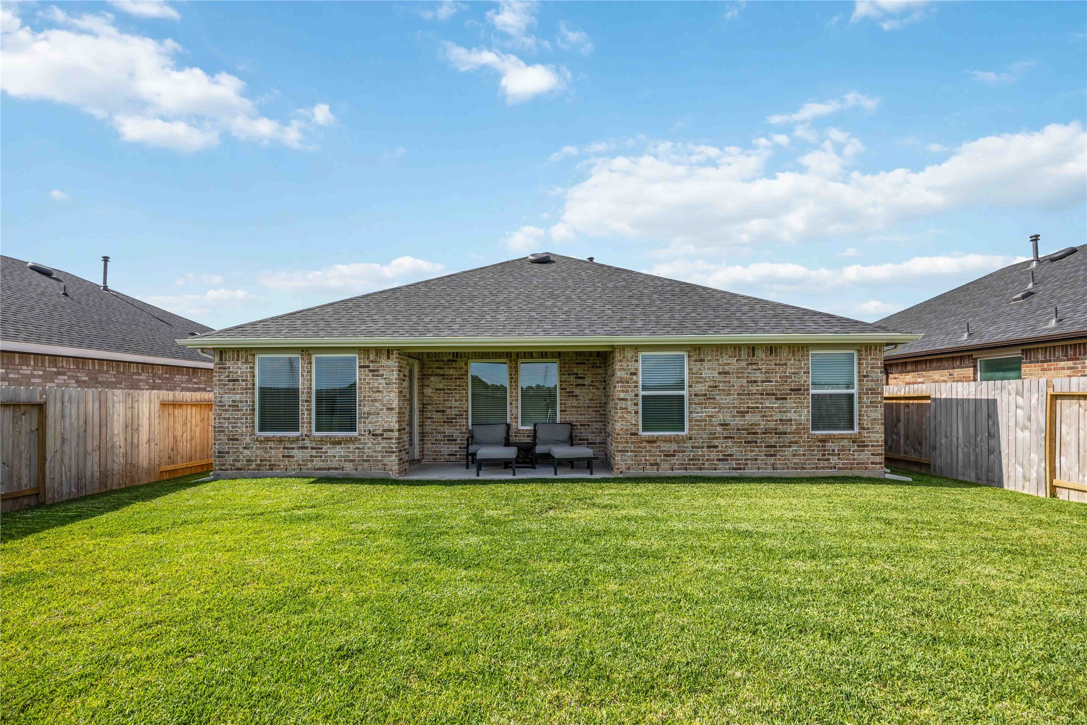 9522 Wall Street Property Photo 28