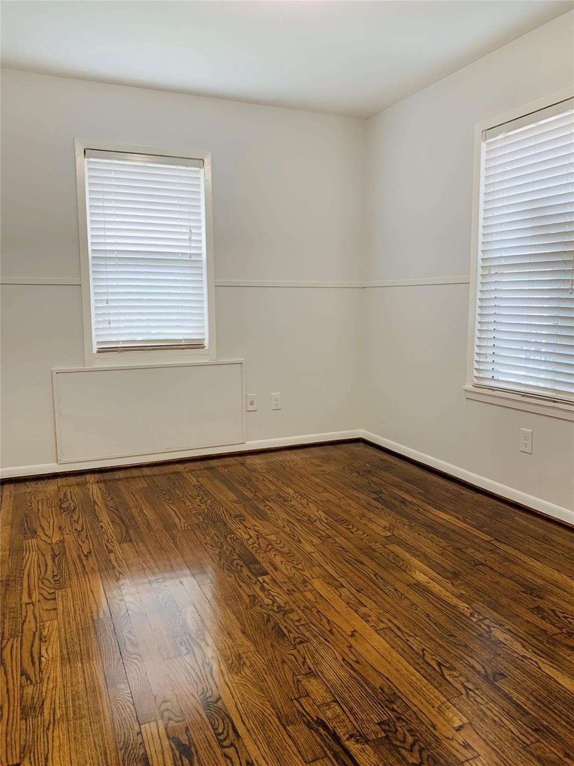 2221 Blodgett Street Property Photo 9