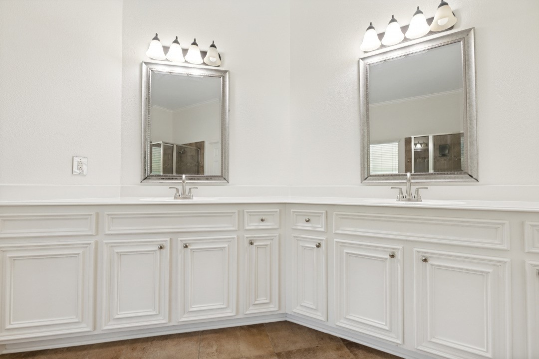 9318 Rainbluff Lane Property Photo 13