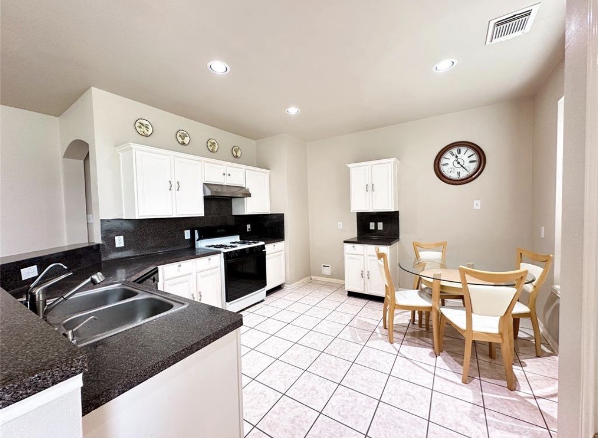 11815 Champions Grove Lane Lane Property Photo 10