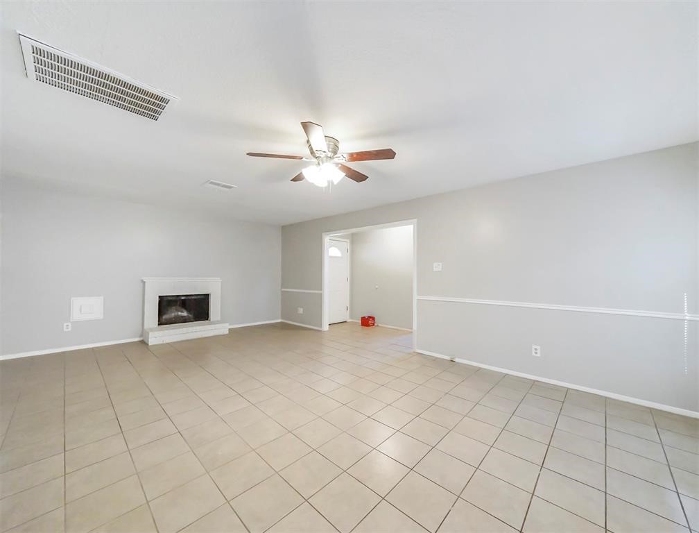 10827 Sugar Hill Drive A Property Photo 5