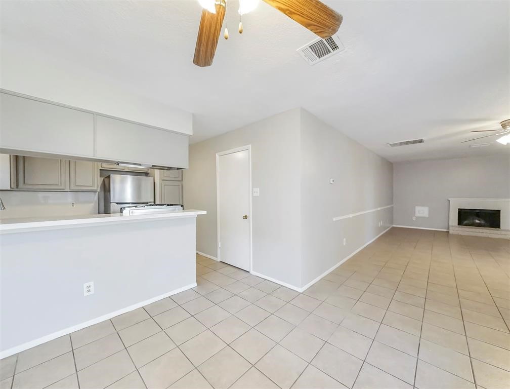 10827 Sugar Hill Drive A Property Photo 9