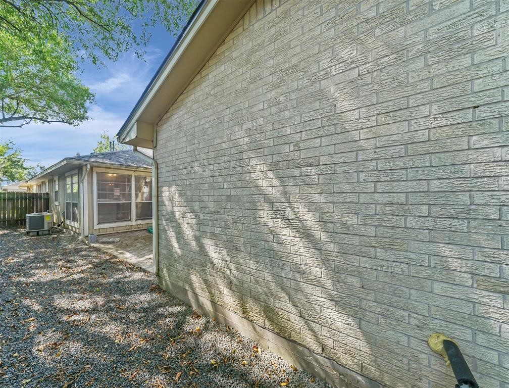 10827 Sugar Hill Drive A Property Photo 27